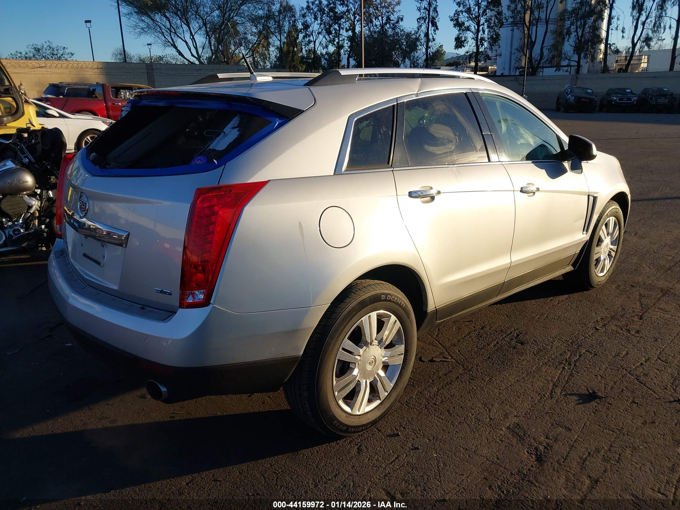 CADILLAC SRX image 4