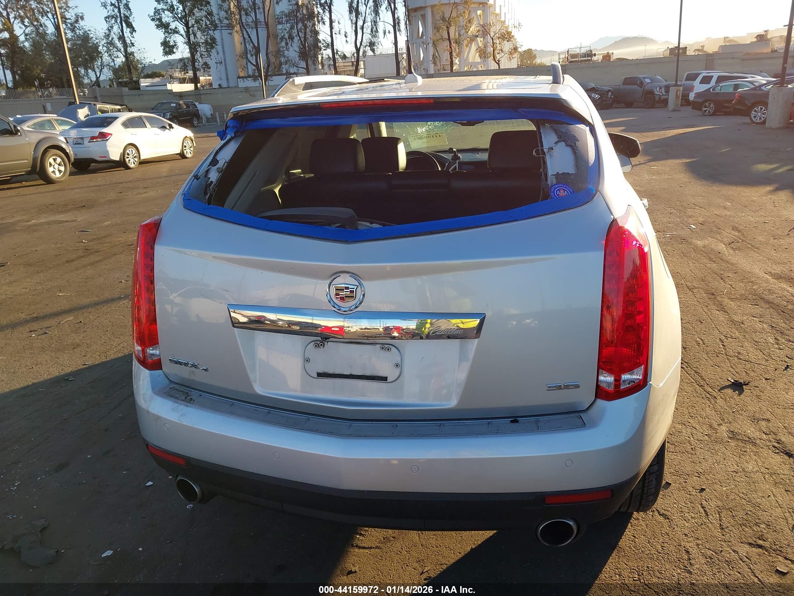 CADILLAC SRX image 6