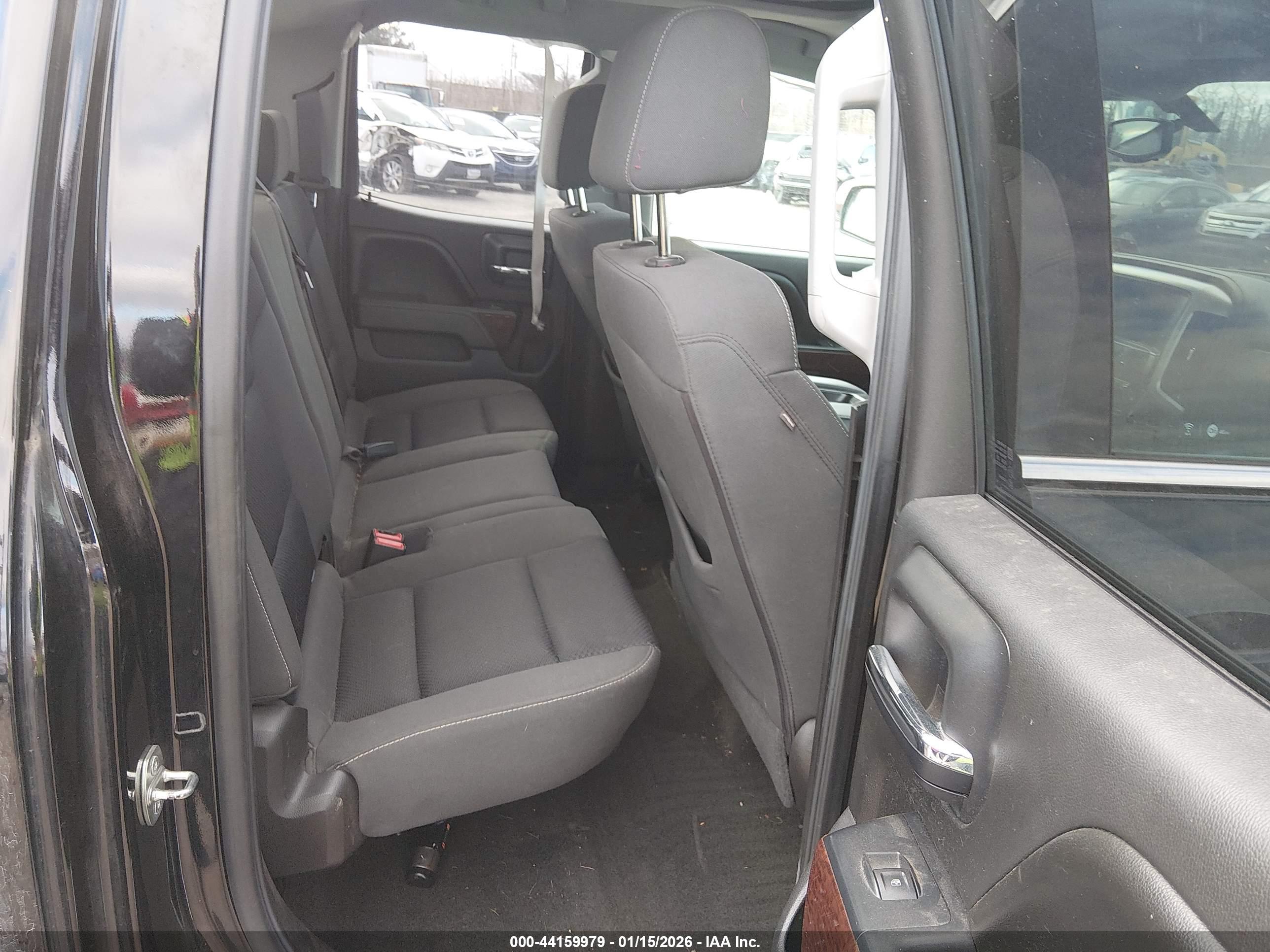 GMC SIERRA image 8