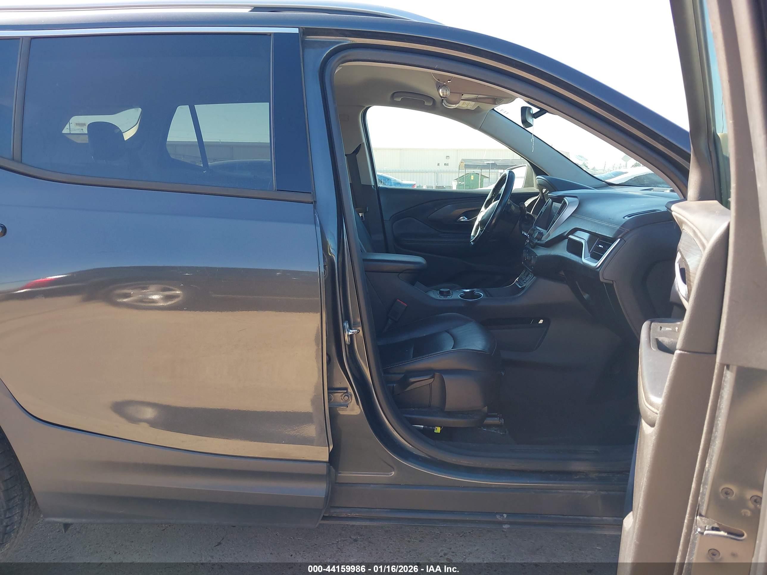 GMC TERRAIN image 5