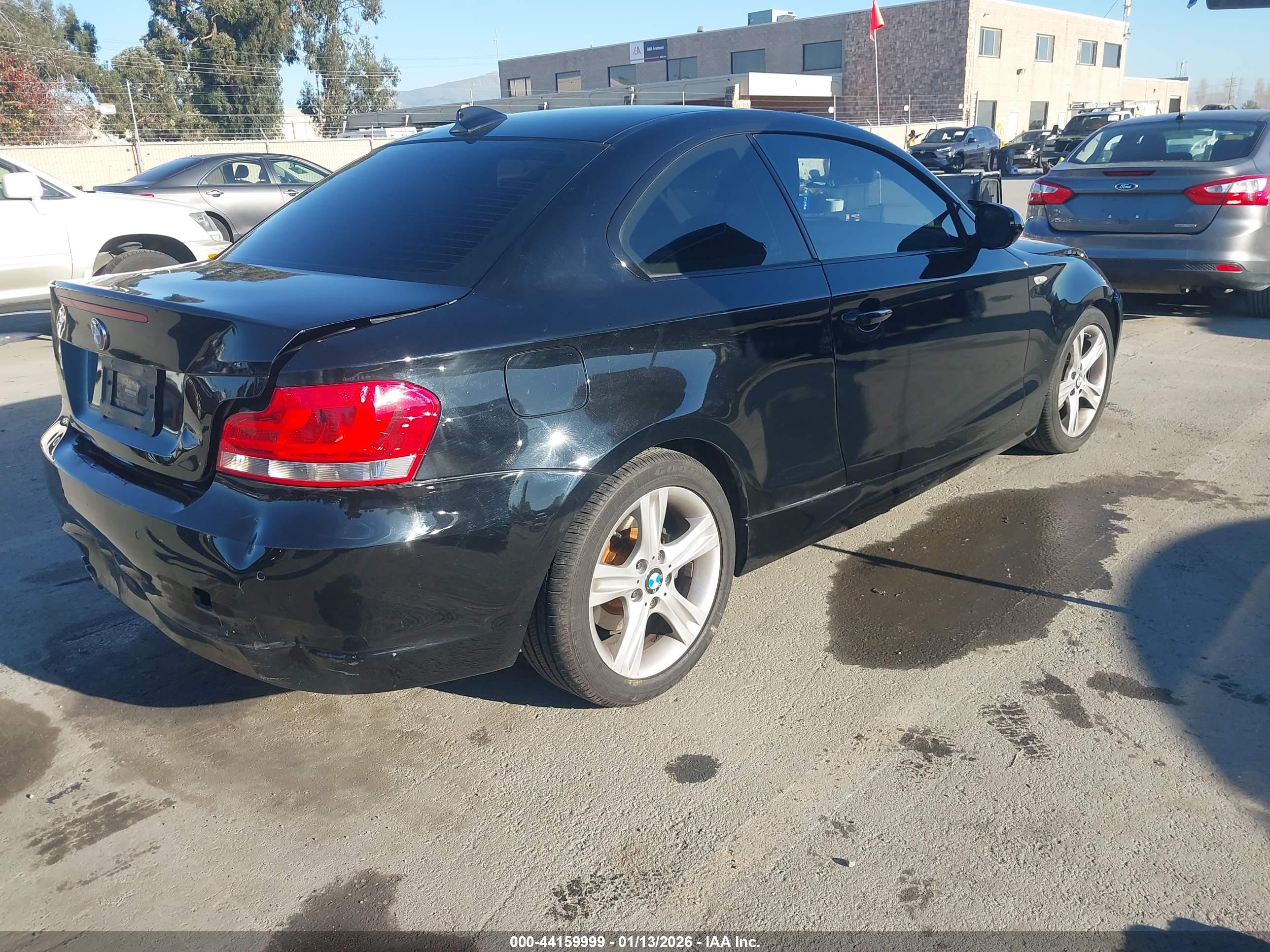 BMW 128I image 4