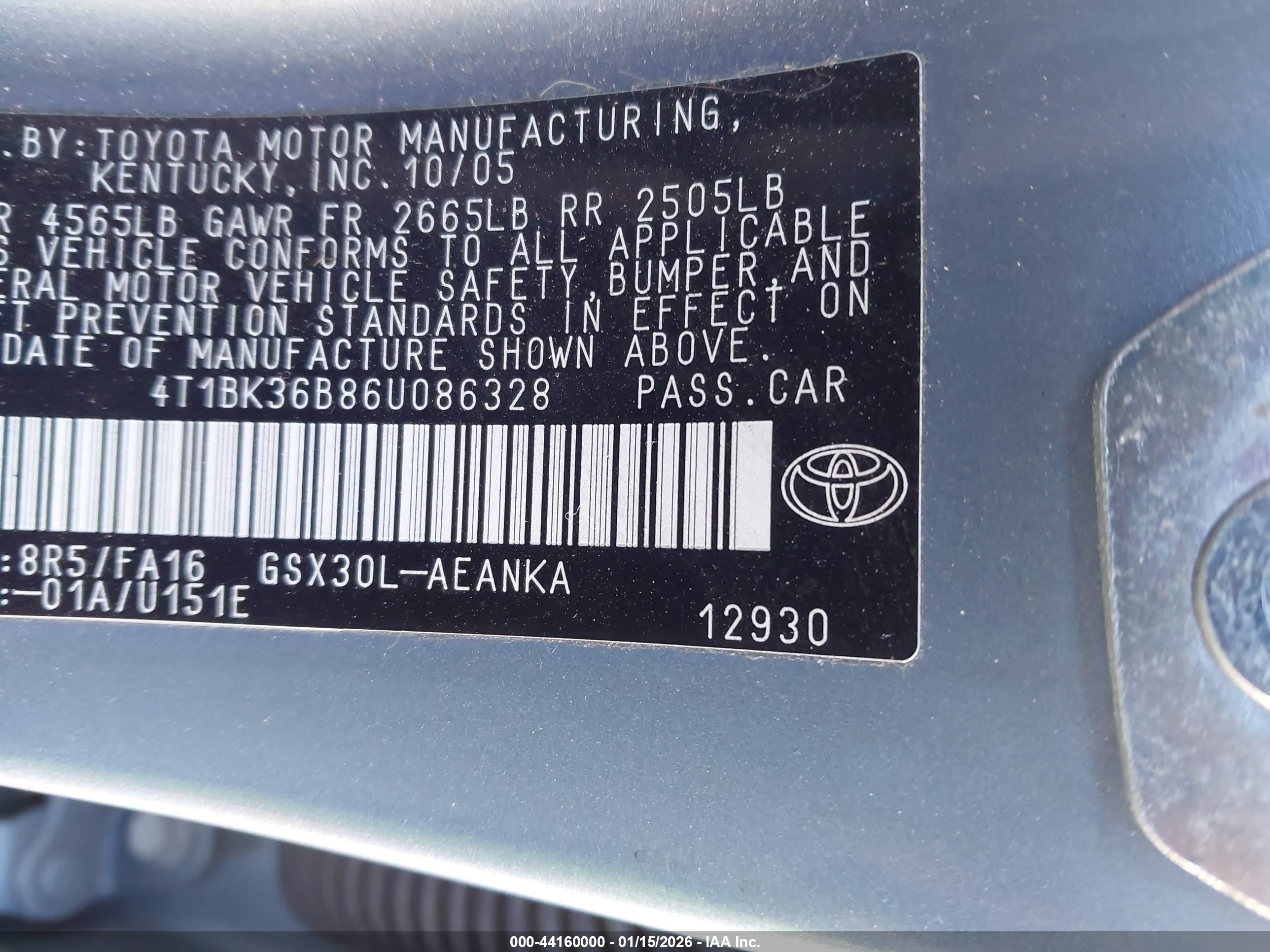 TOYOTA AVALON image 9