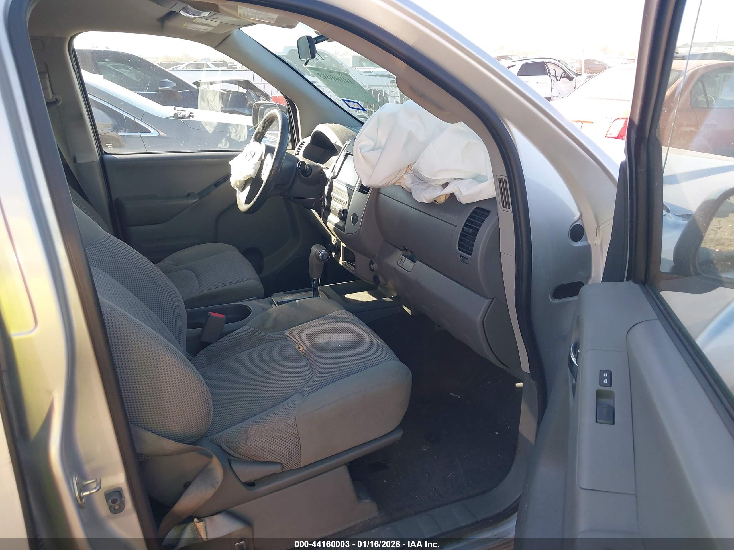 NISSAN FRONTIER image 5