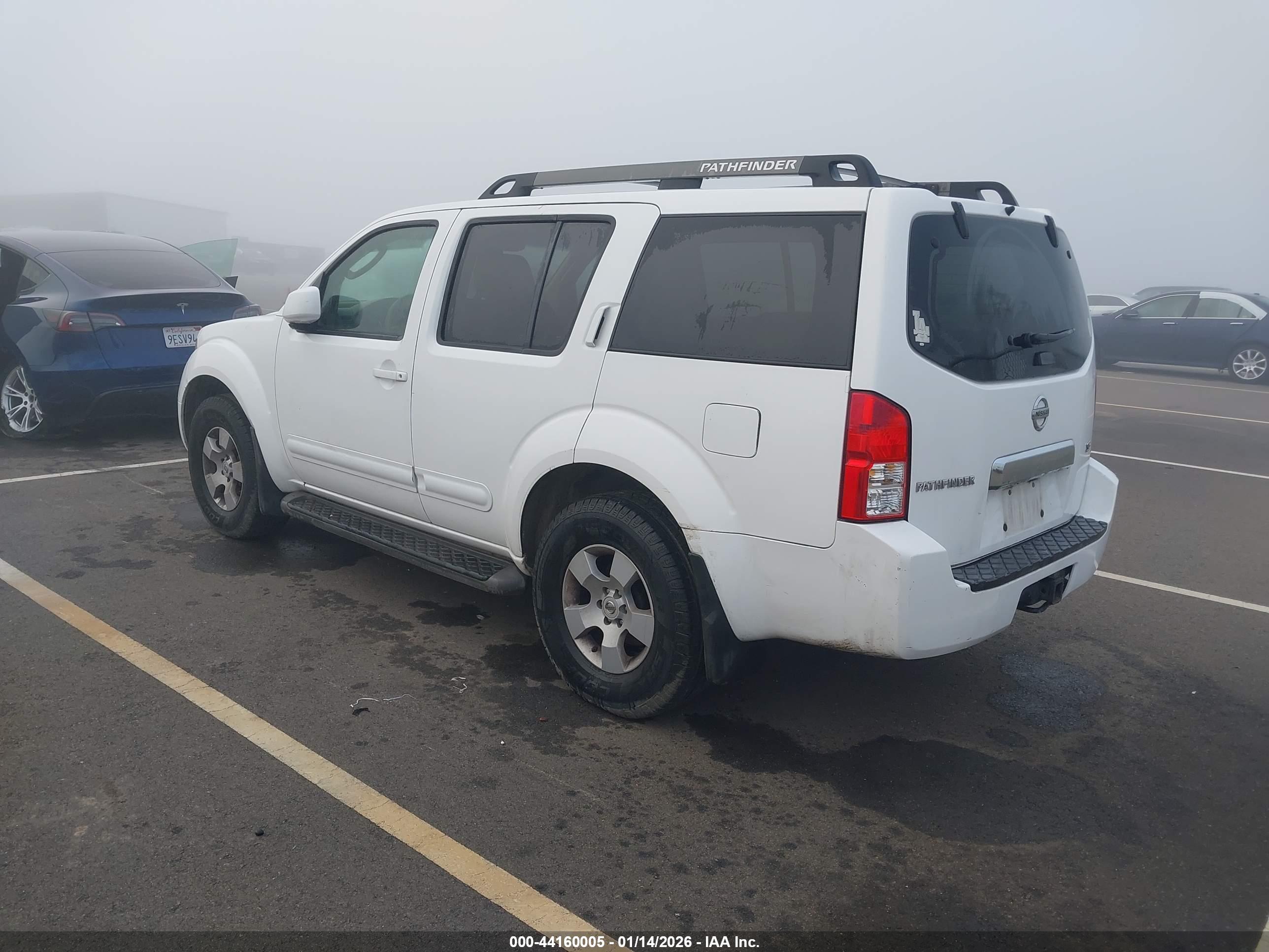NISSAN PATHFINDER image 3