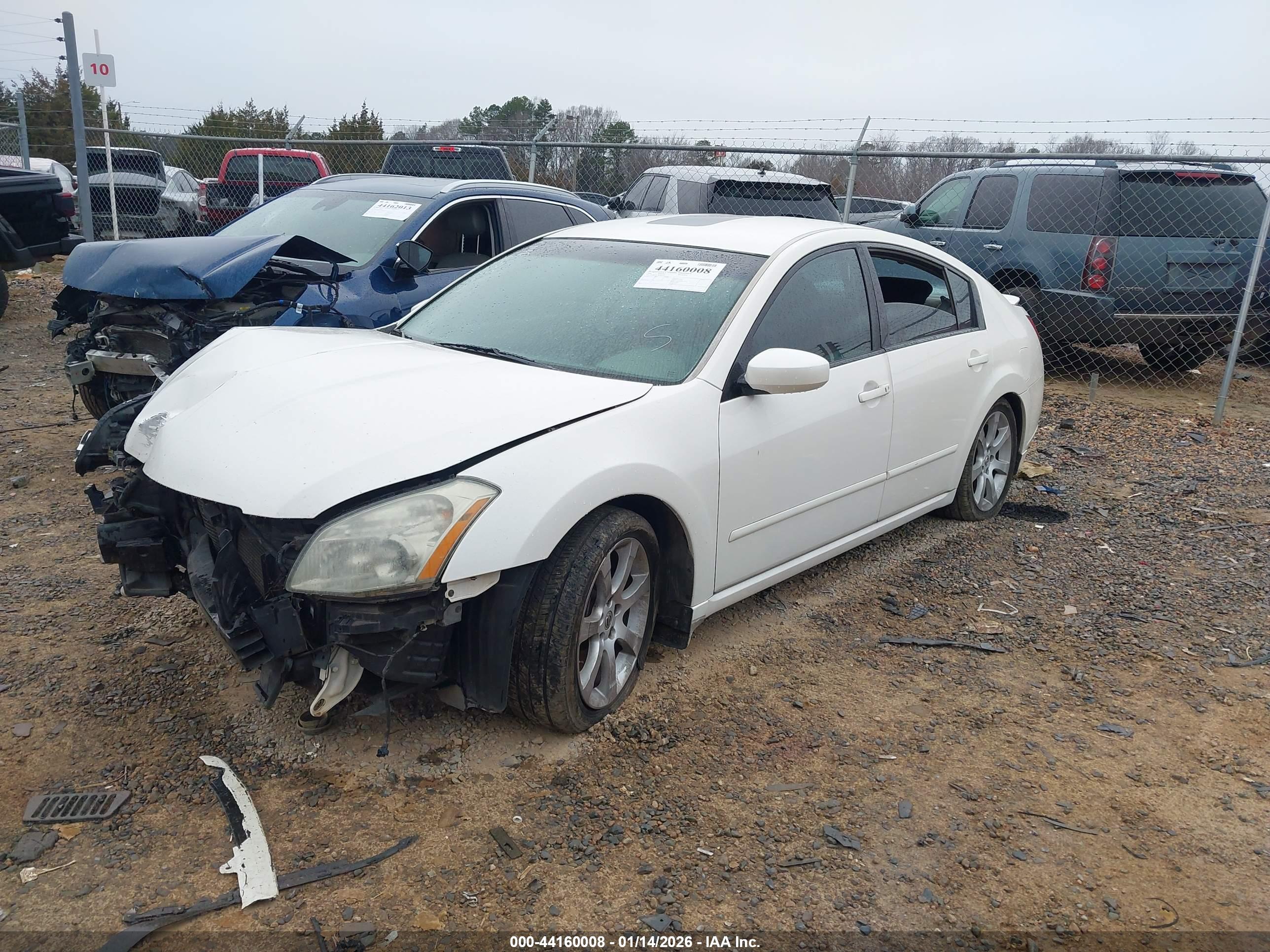 NISSAN MAXIMA image 2