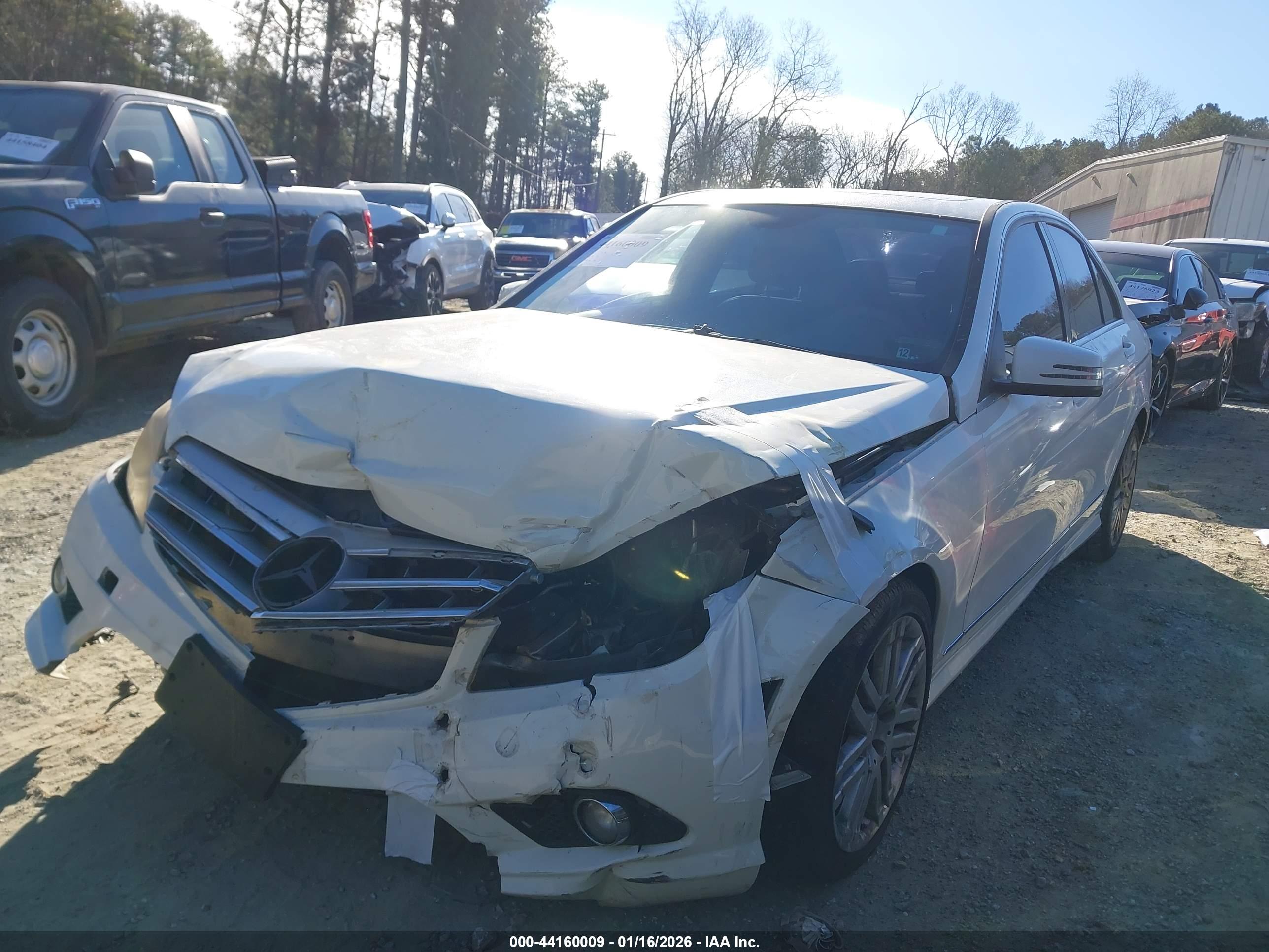 MERCEDES-BENZ C image 2