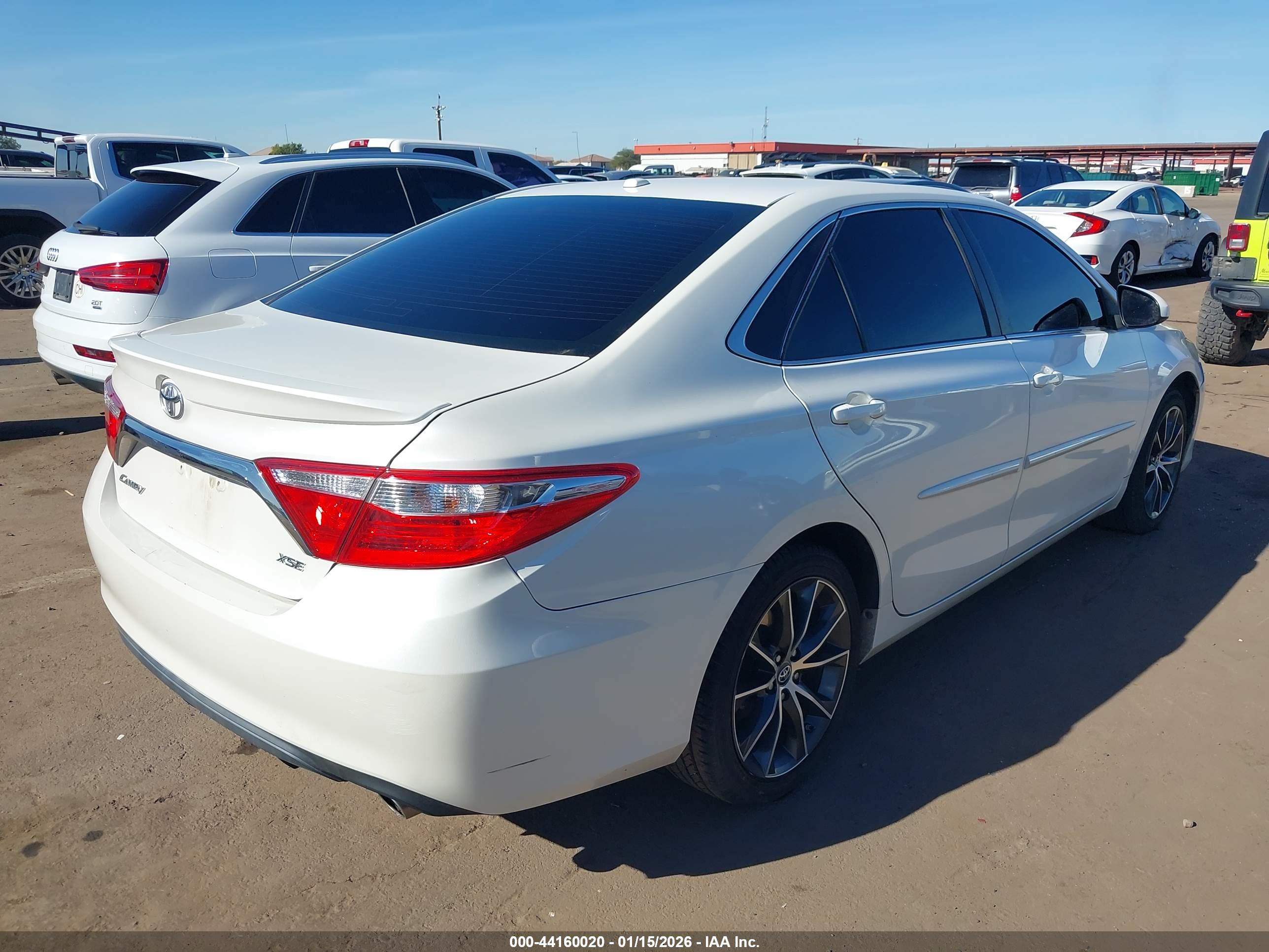 TOYOTA CAMRY image 4