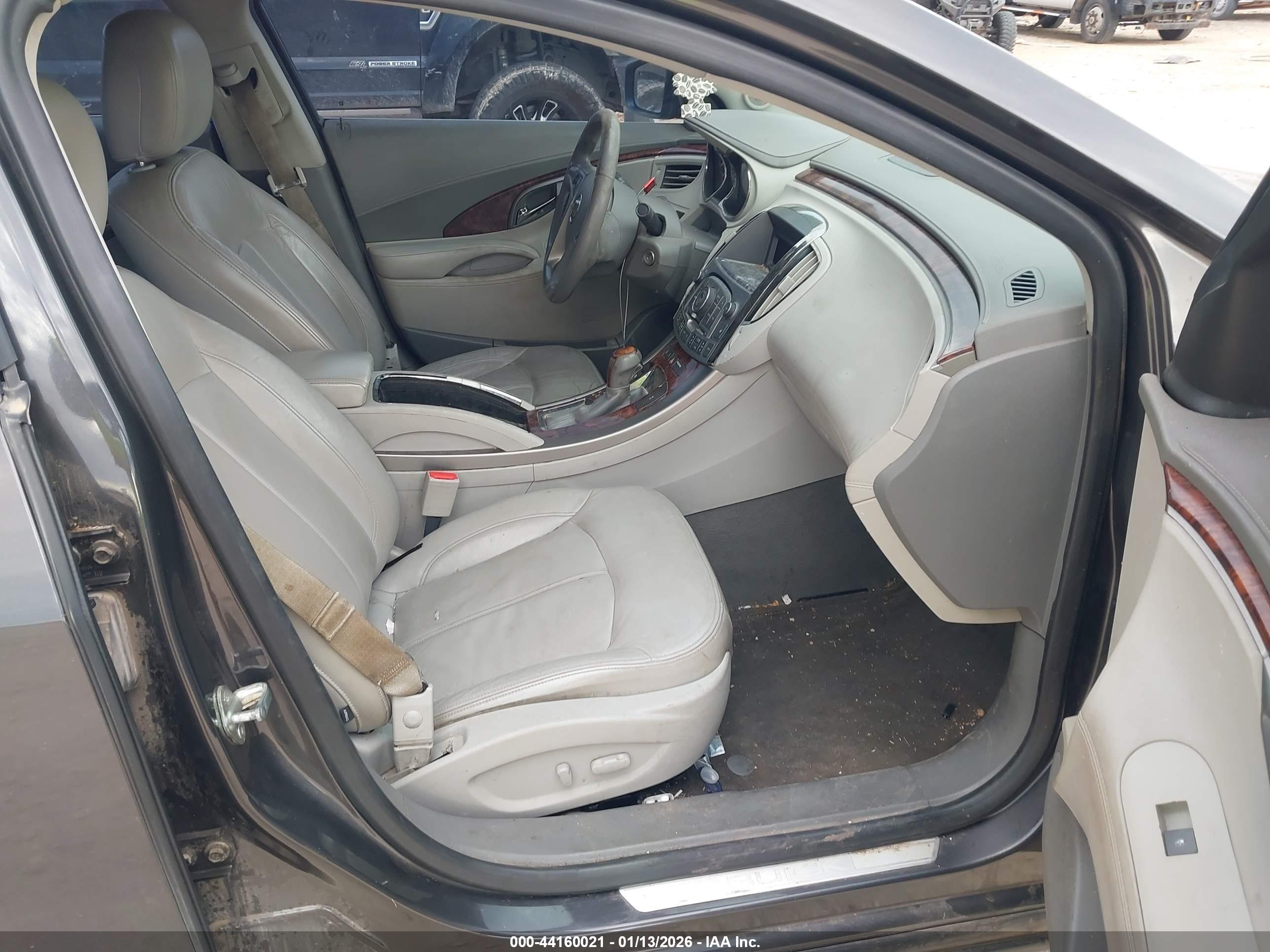 BUICK LACROSSE image 5