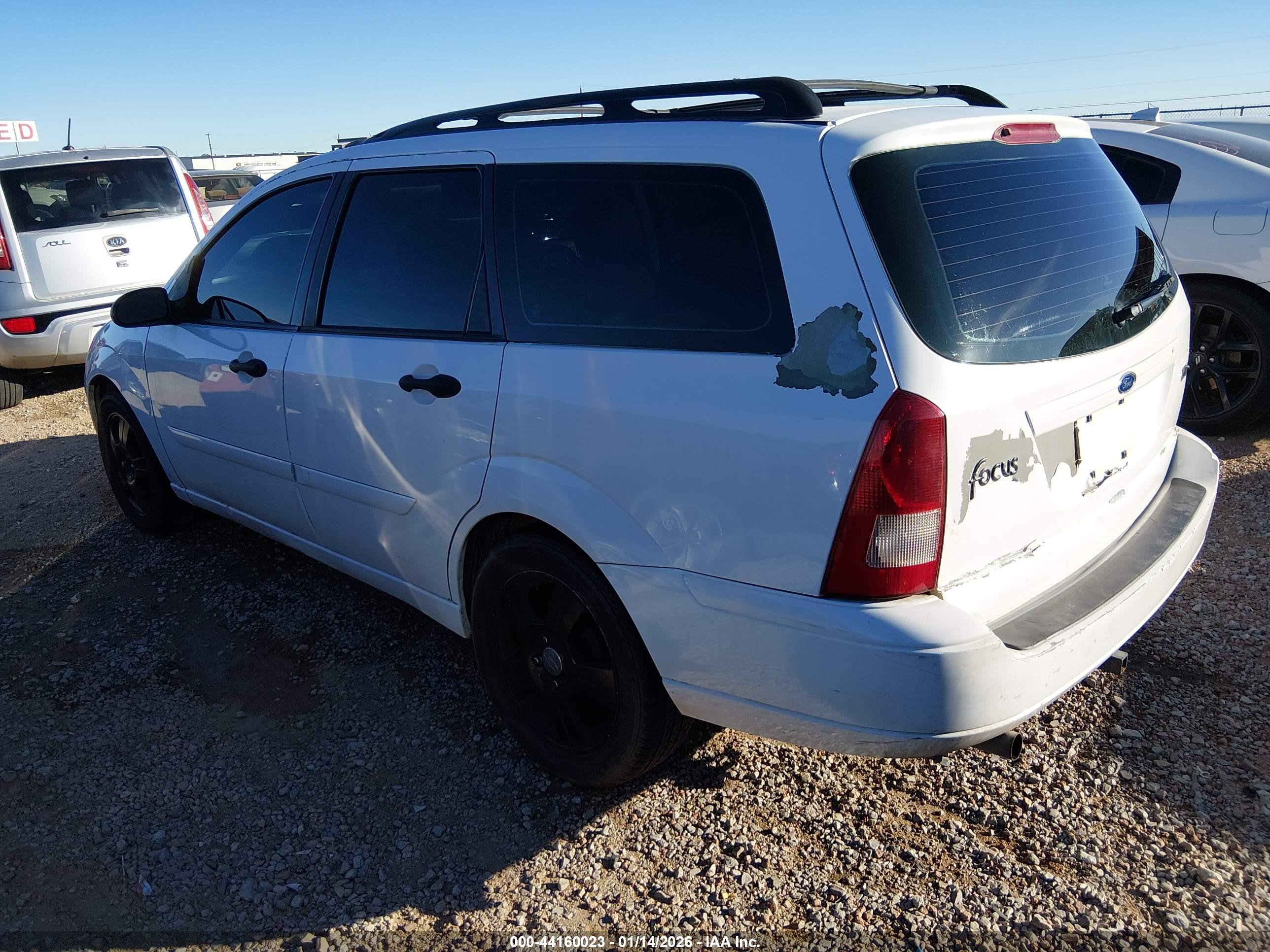 FORD FOCUS image 3