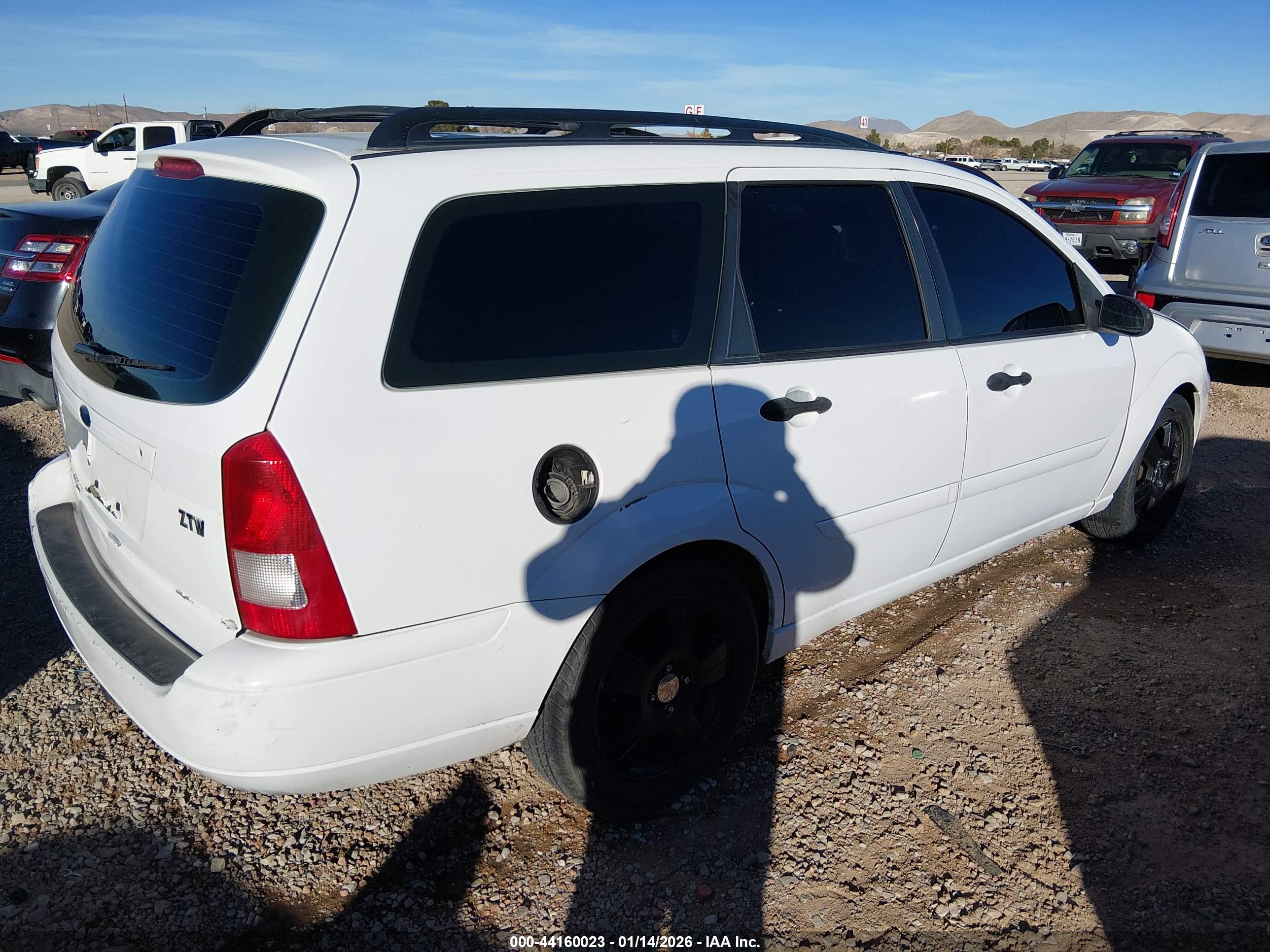 FORD FOCUS image 4