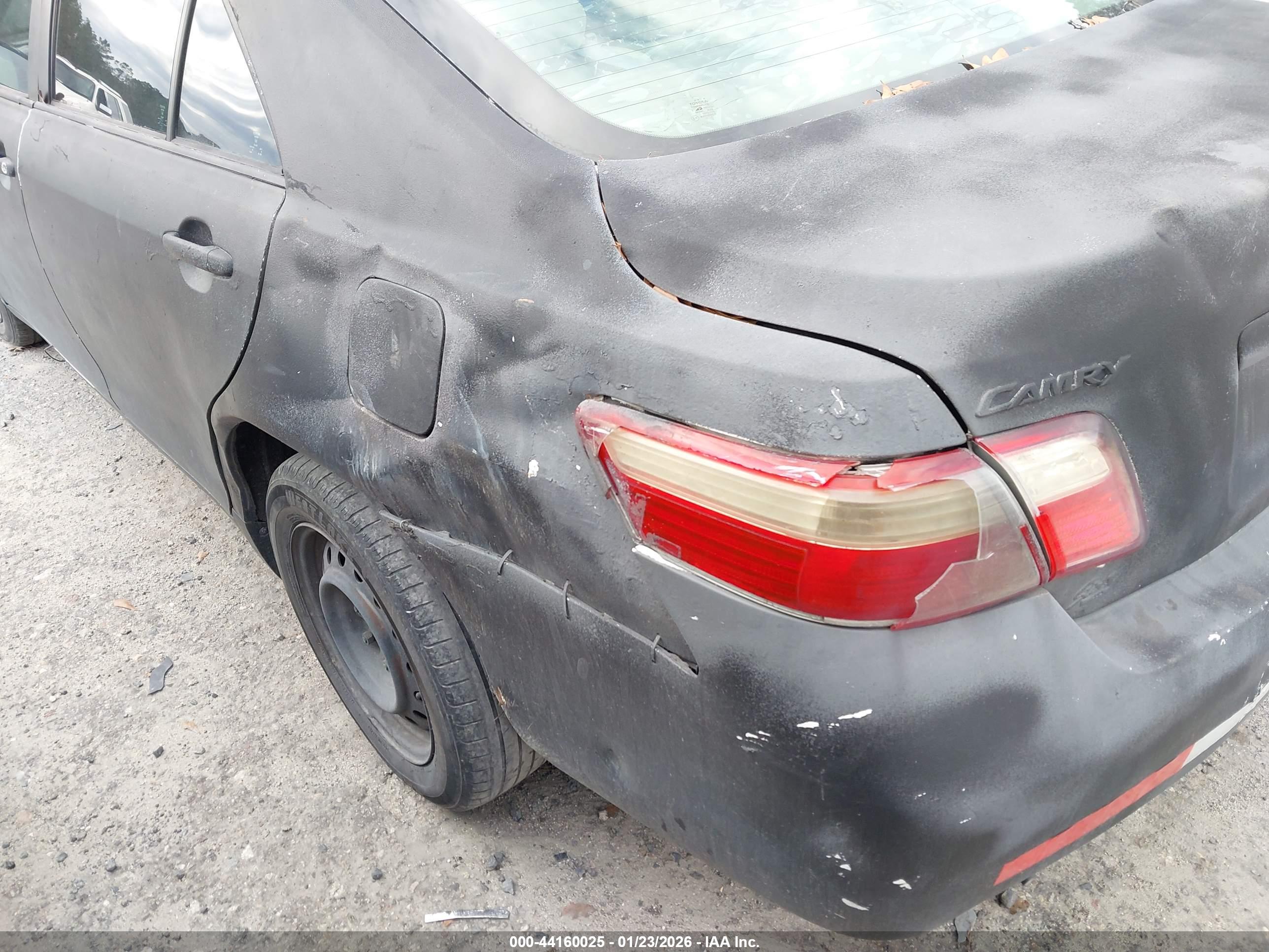 TOYOTA CAMRY image 6