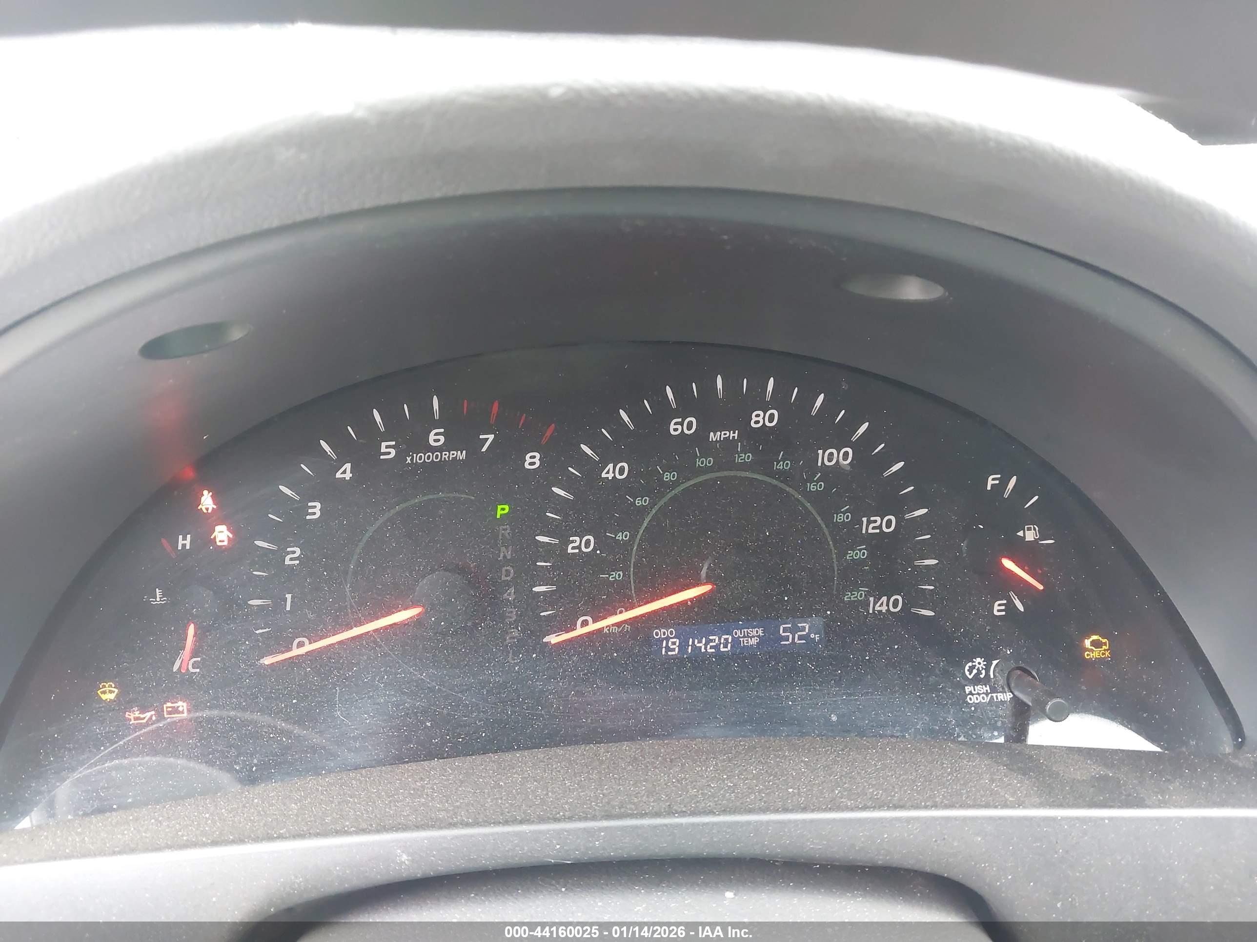 TOYOTA CAMRY image 7