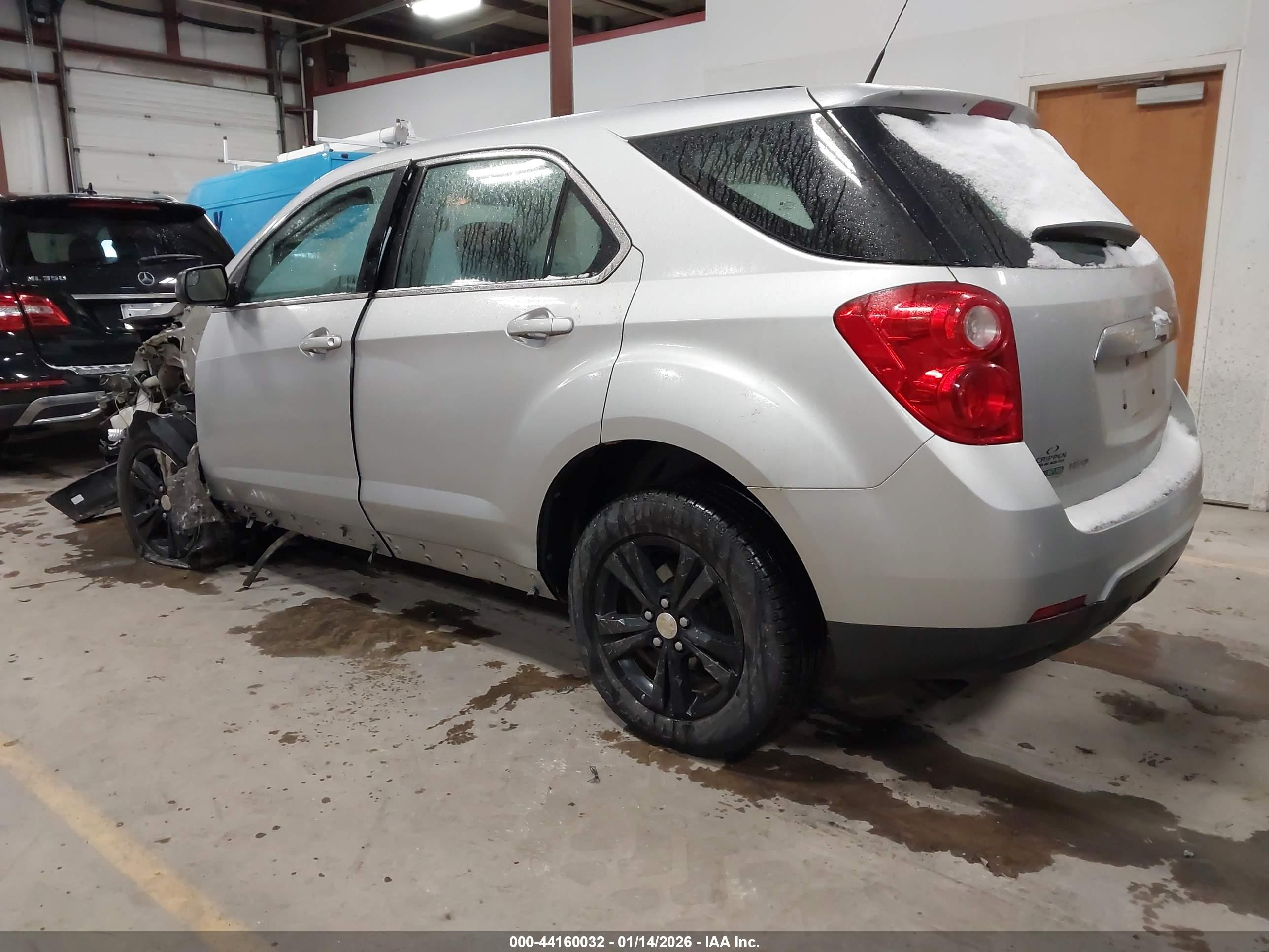 CHEVROLET EQUINOX image 3