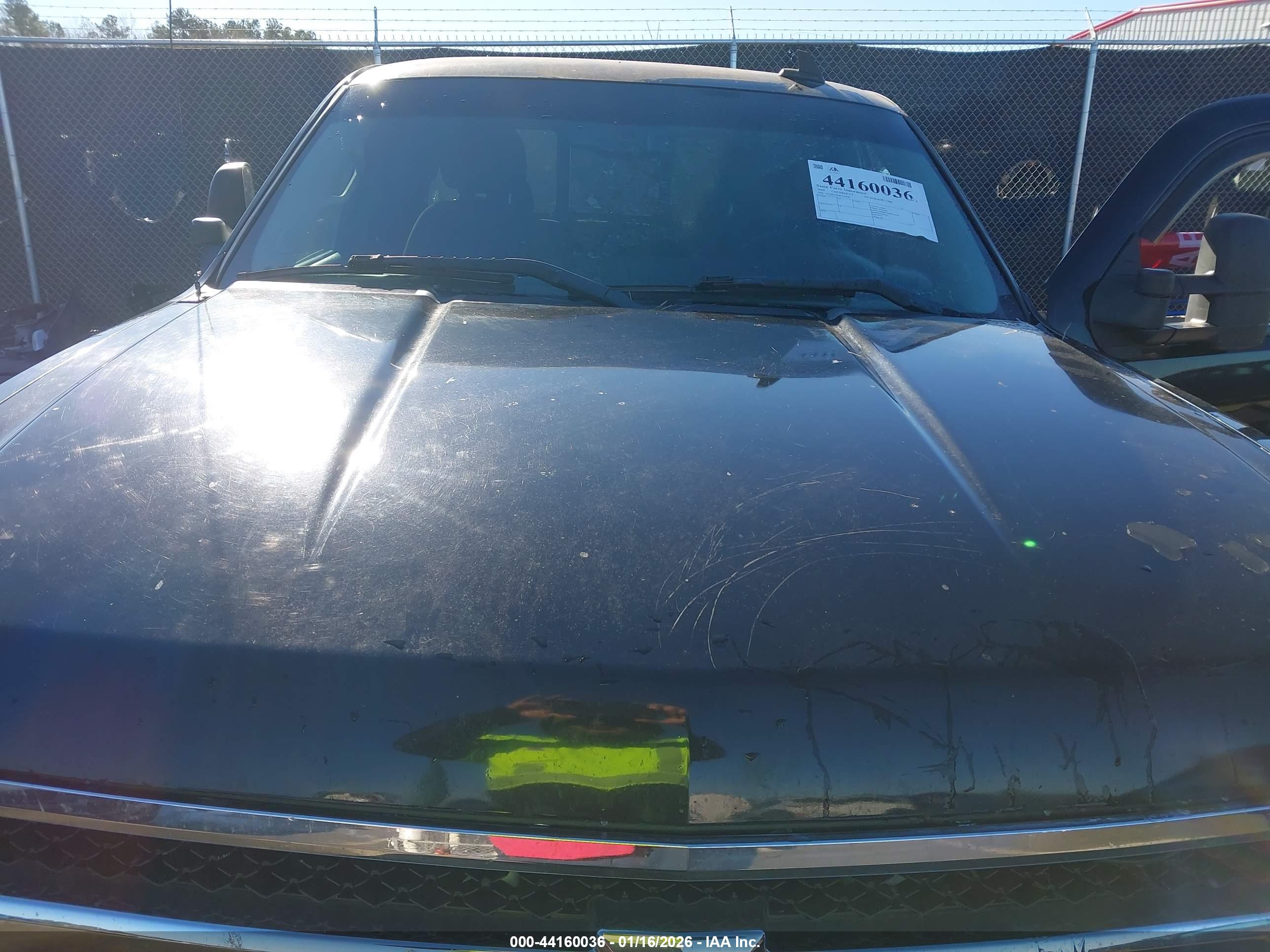 CHEVROLET SILVERADO image 10