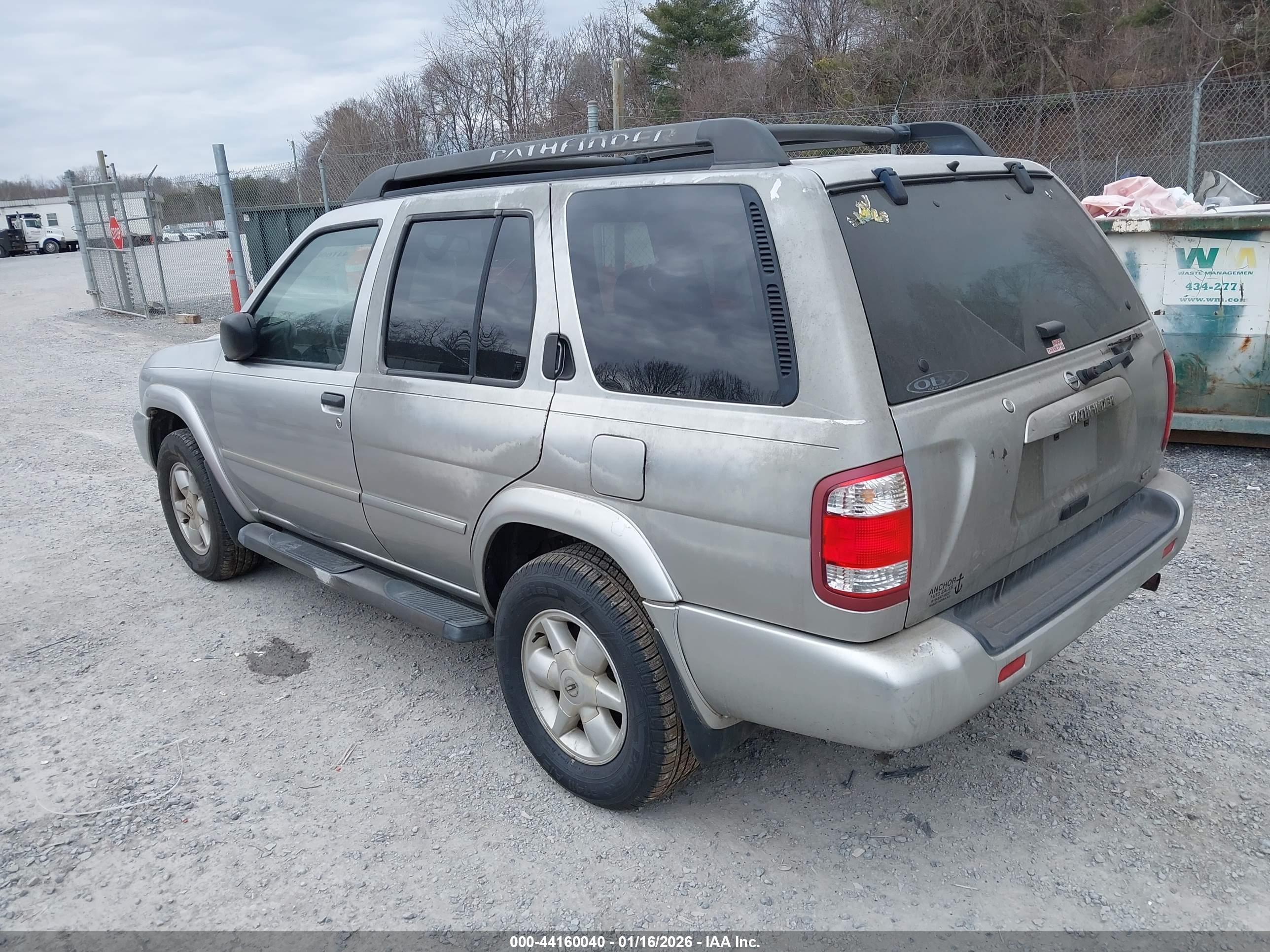 NISSAN PATHFINDER image 3