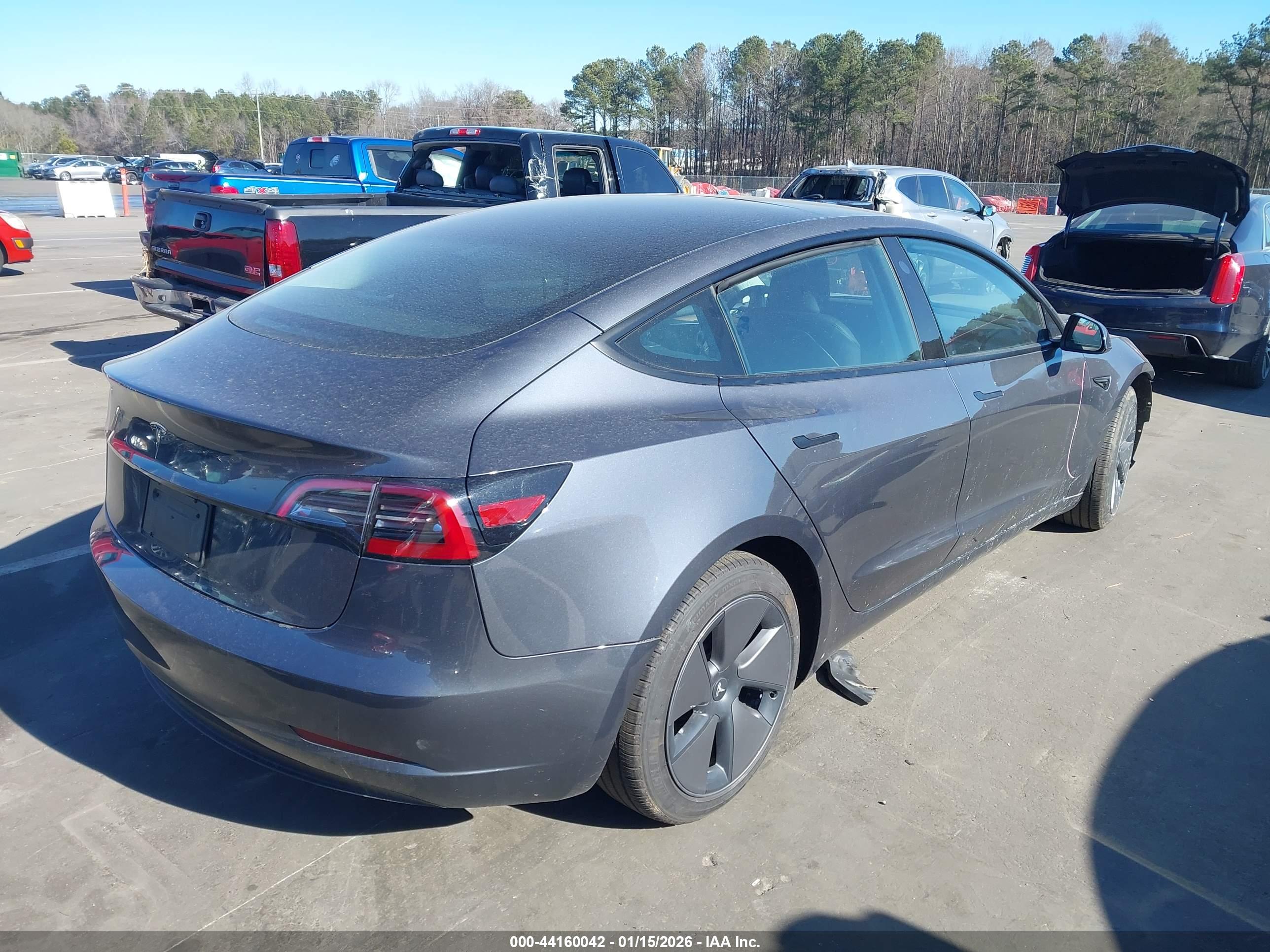 TESLA MODEL image 4