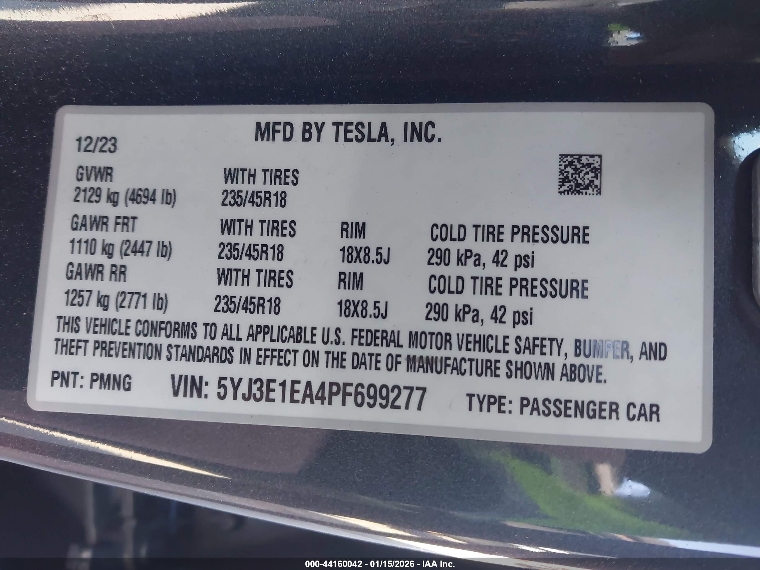 TESLA MODEL image 9