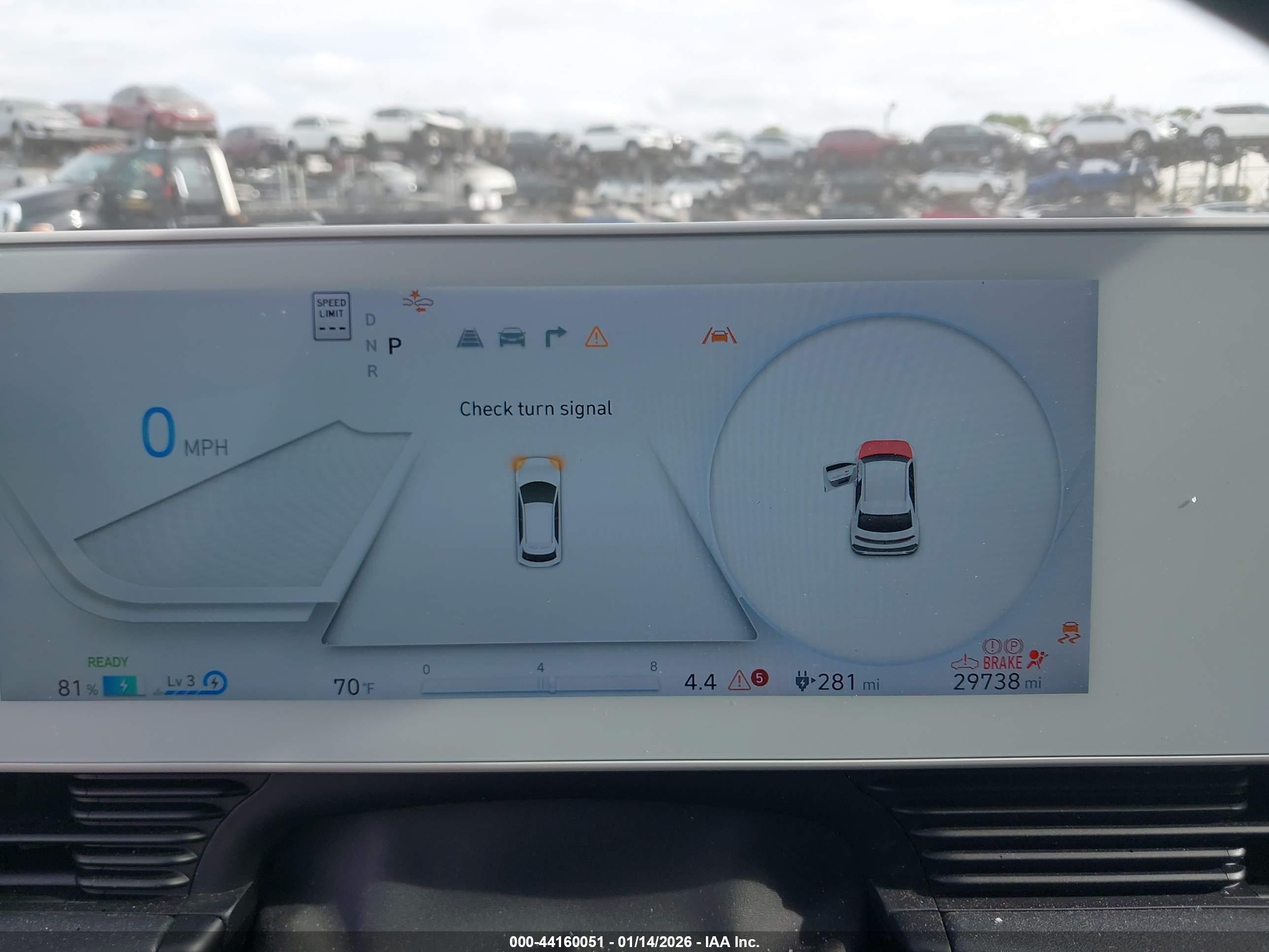 HYUNDAI IONIQ image 7