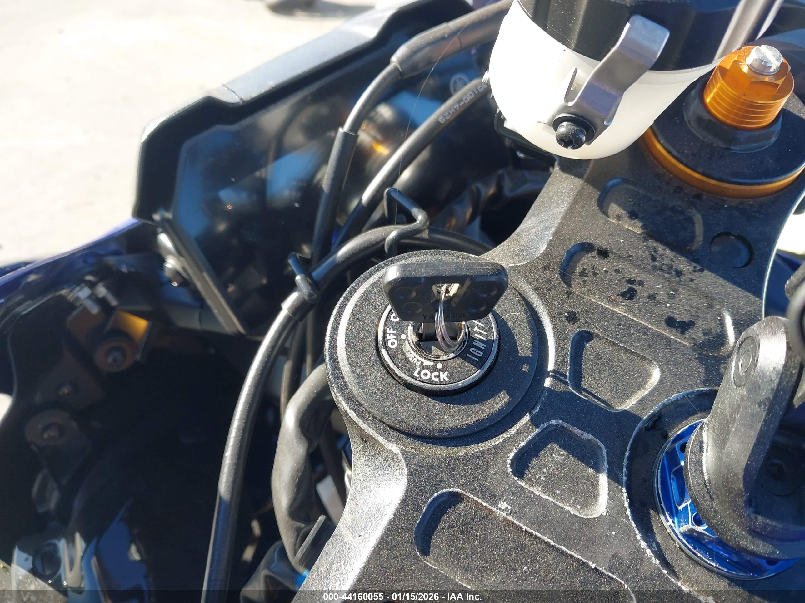 YAMAHA YZFR7 image 11
