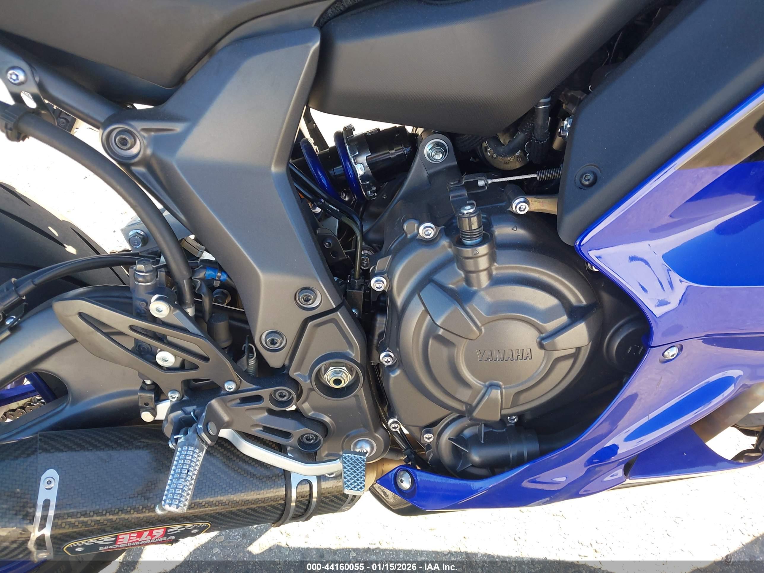 YAMAHA YZFR7 image 8
