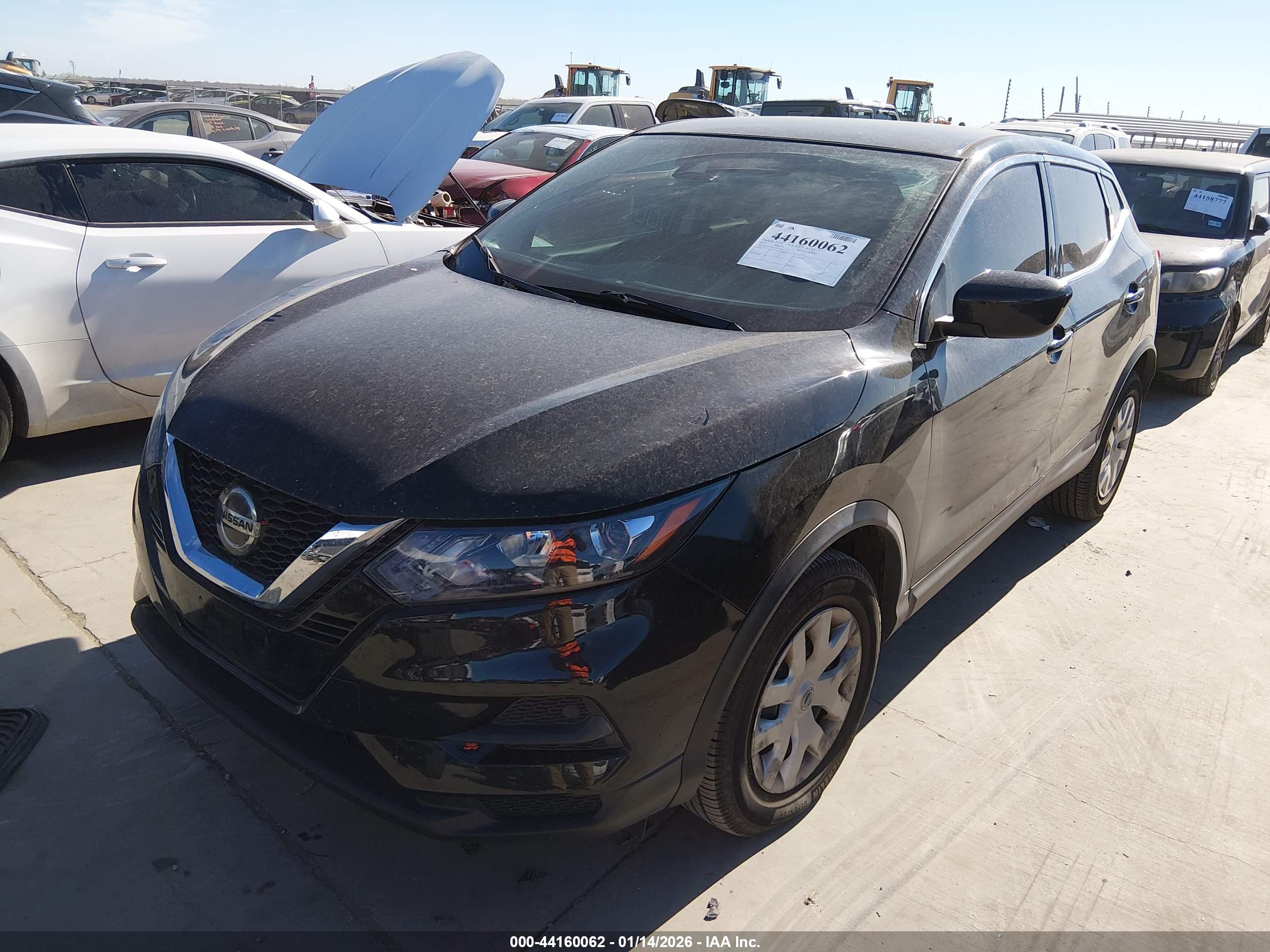 NISSAN ROGUE image 2