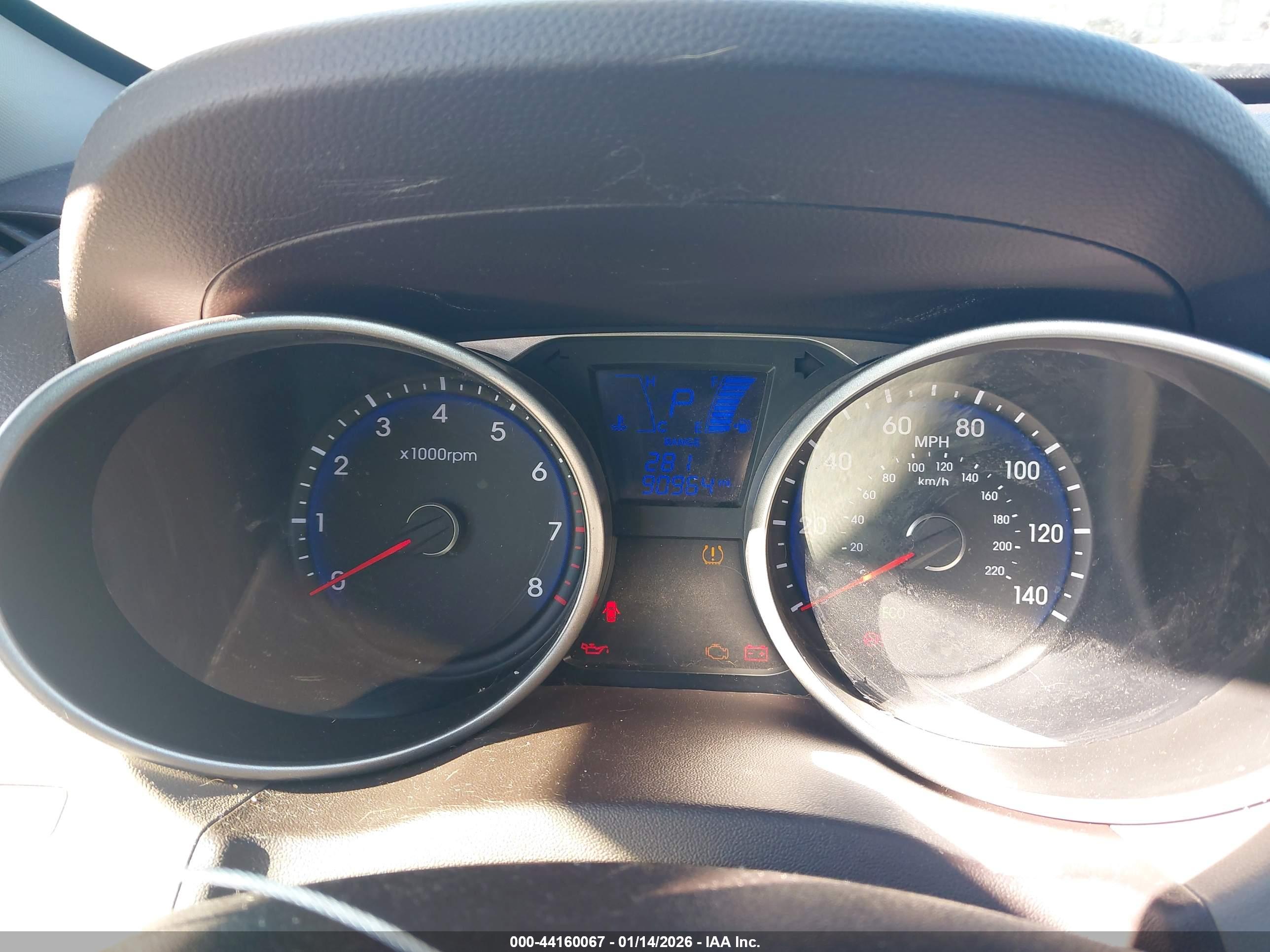 HYUNDAI TUCSON image 7