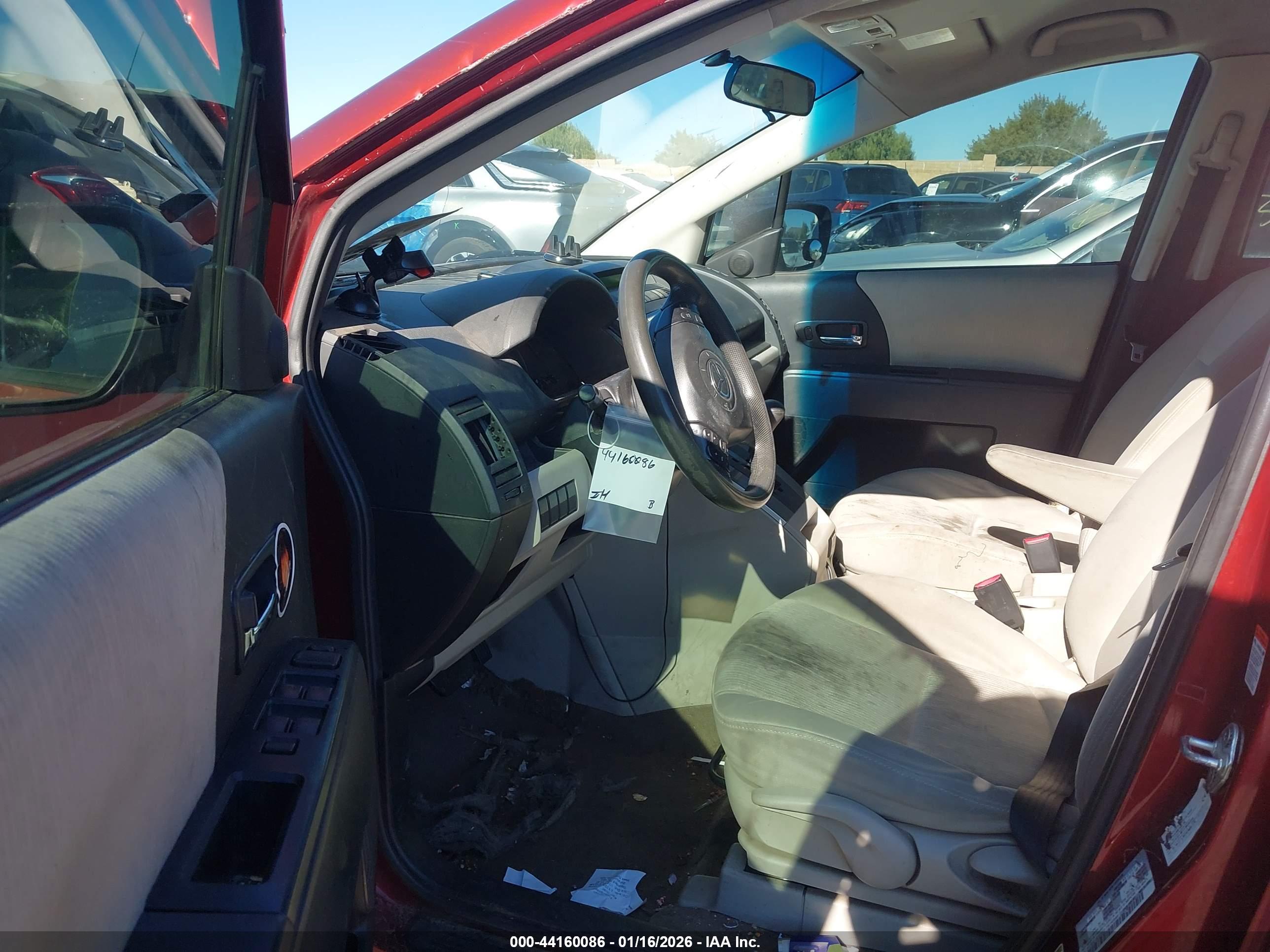 MAZDA MAZDA5 image 5