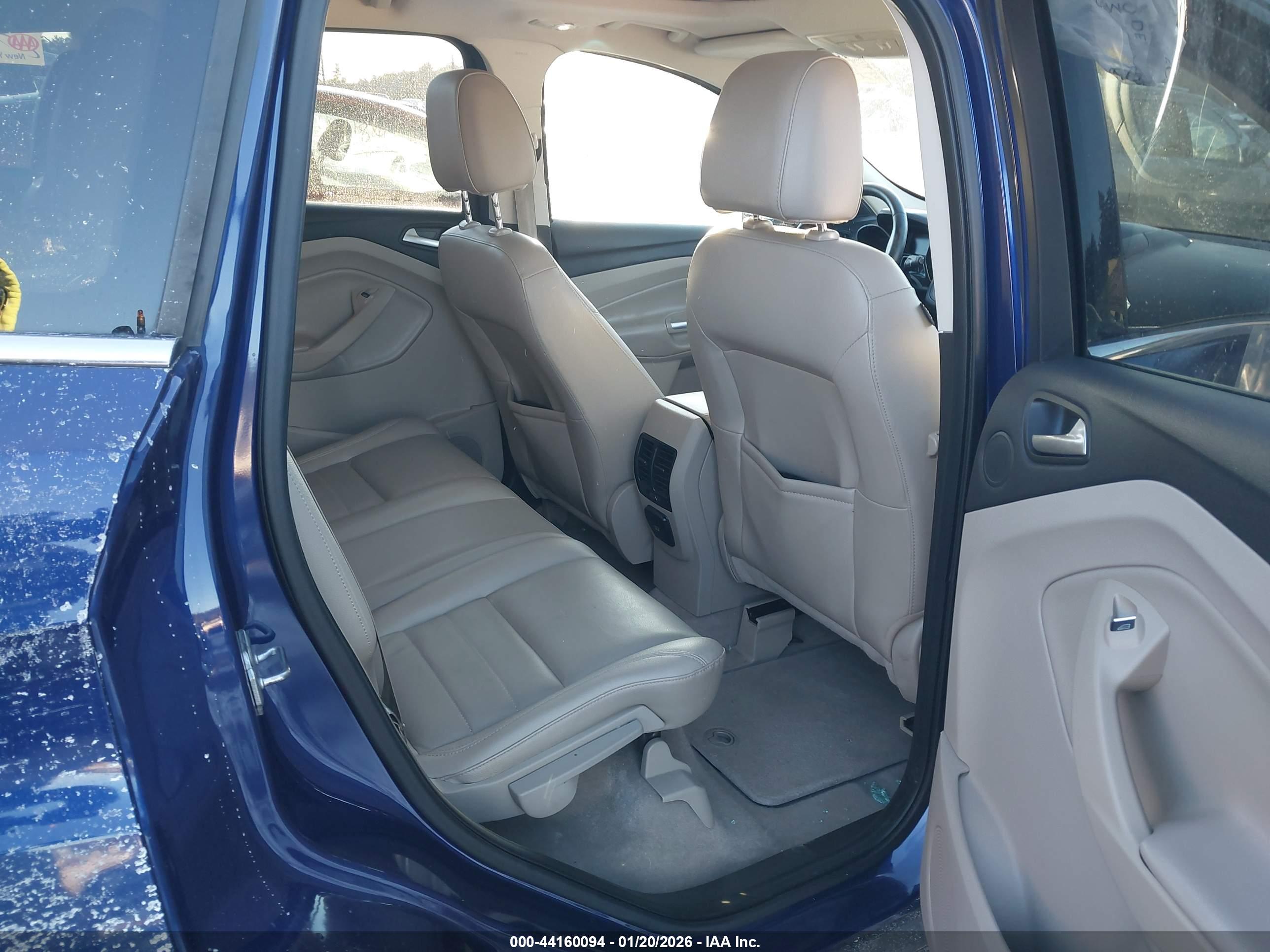 FORD ESCAPE image 8