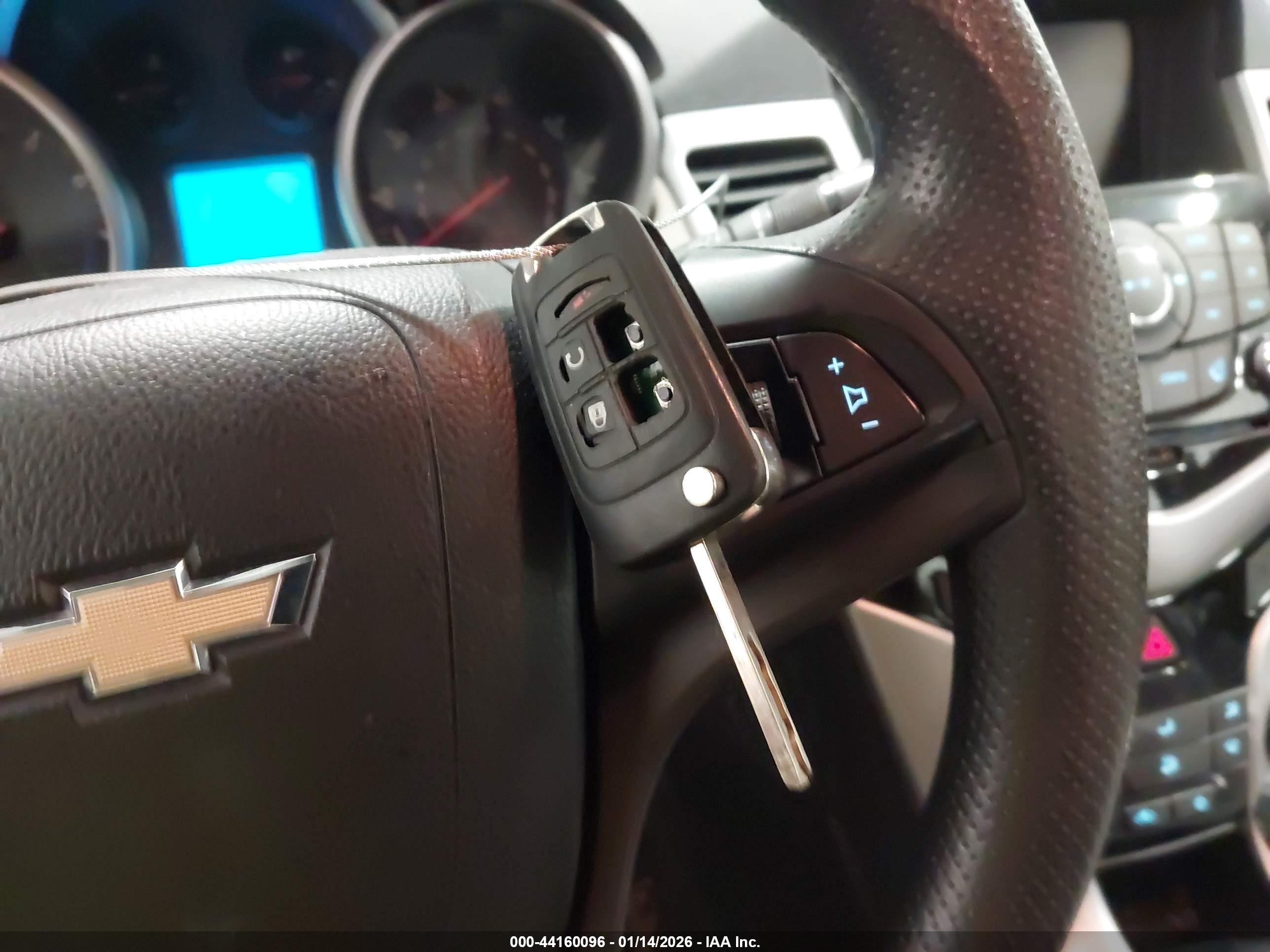 CHEVROLET CRUZE image 11