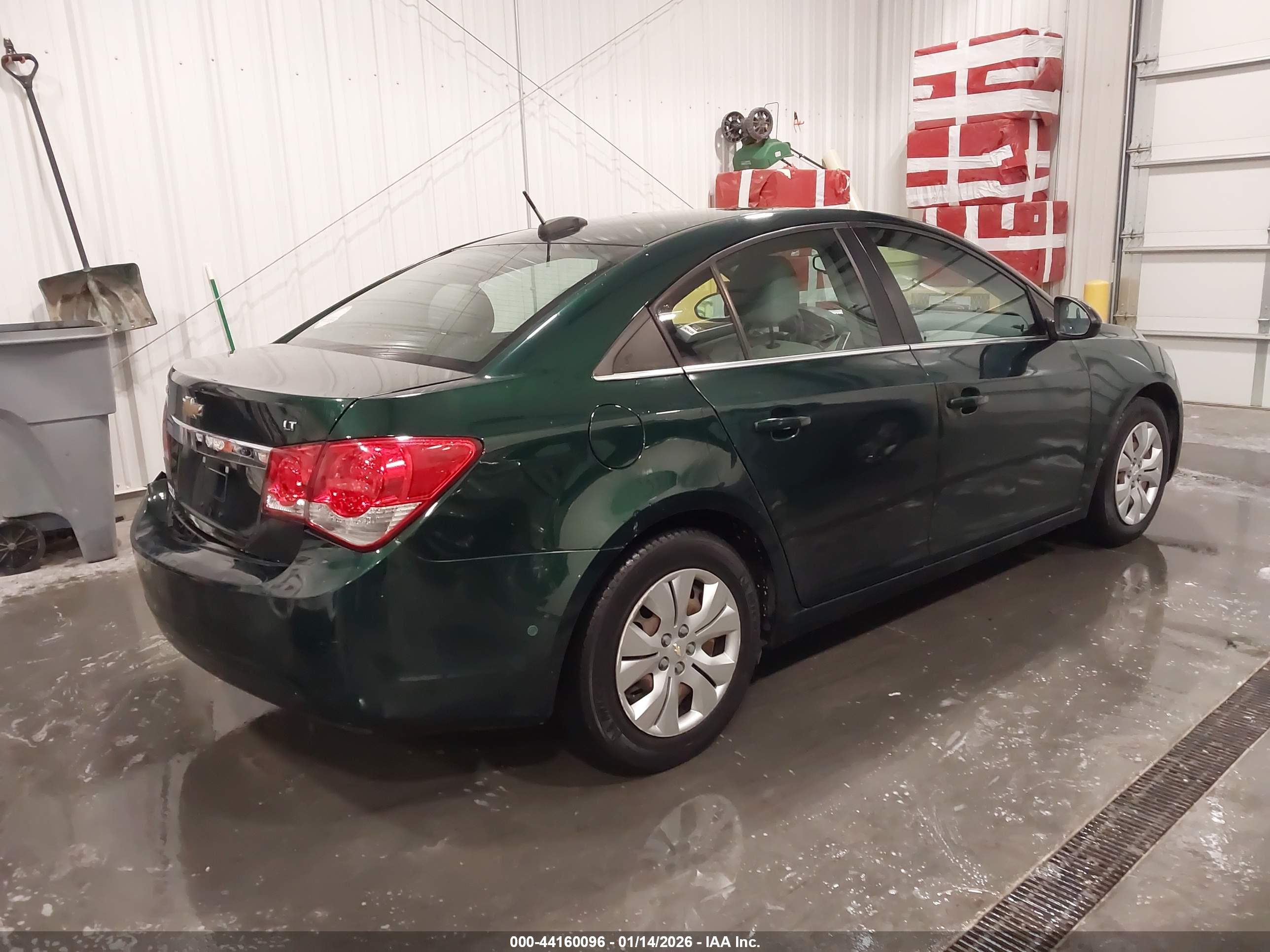 CHEVROLET CRUZE image 4