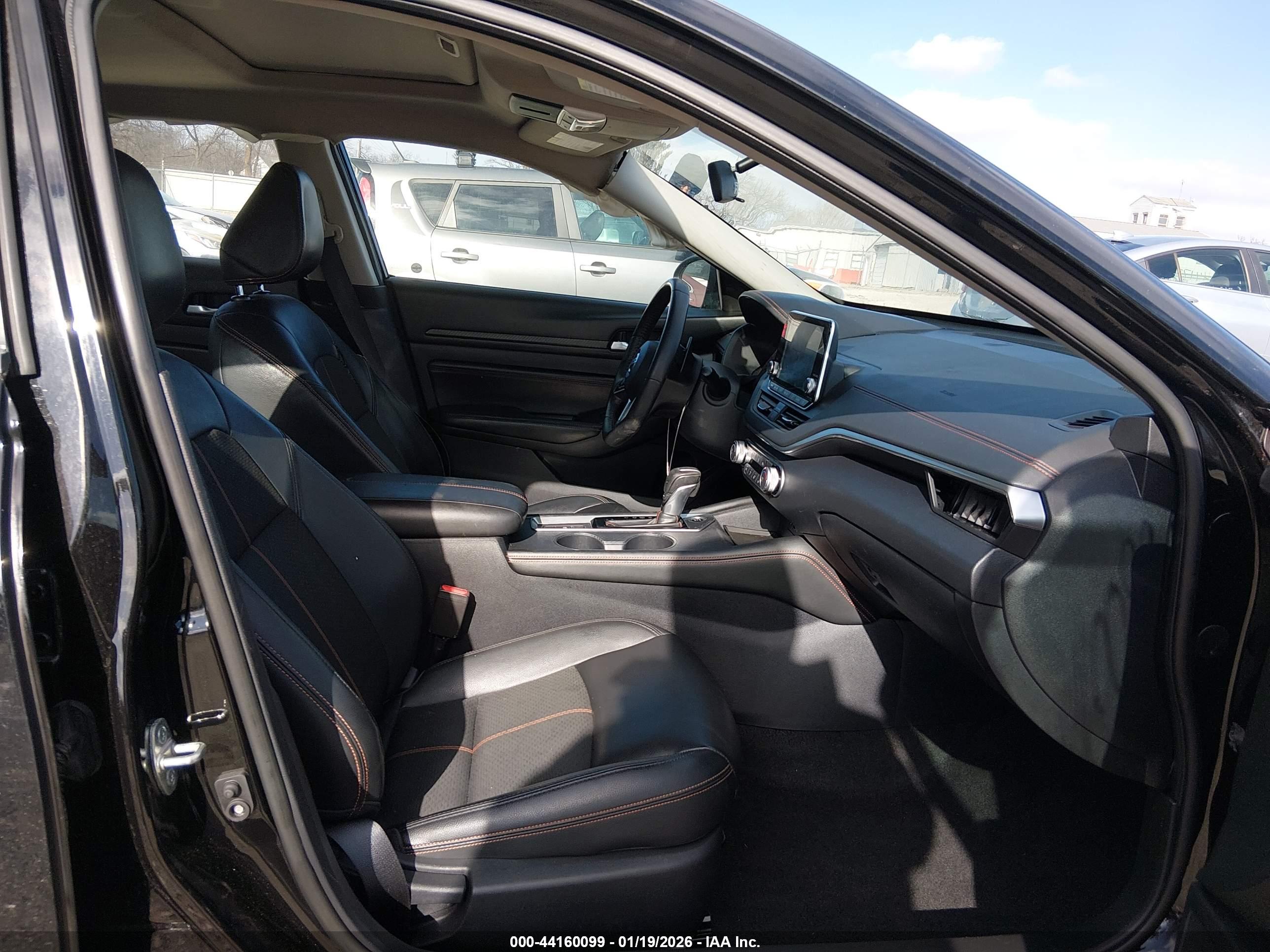 NISSAN ALTIMA image 5