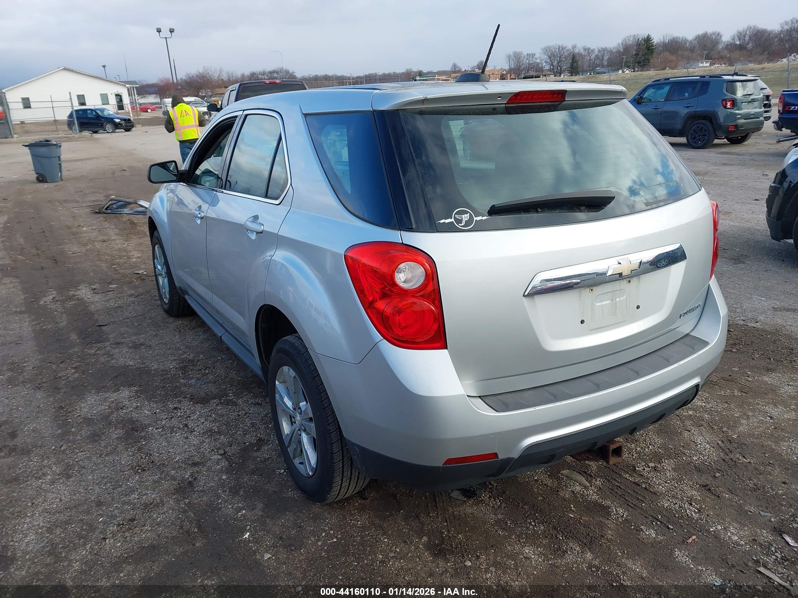CHEVROLET EQUINOX image 3