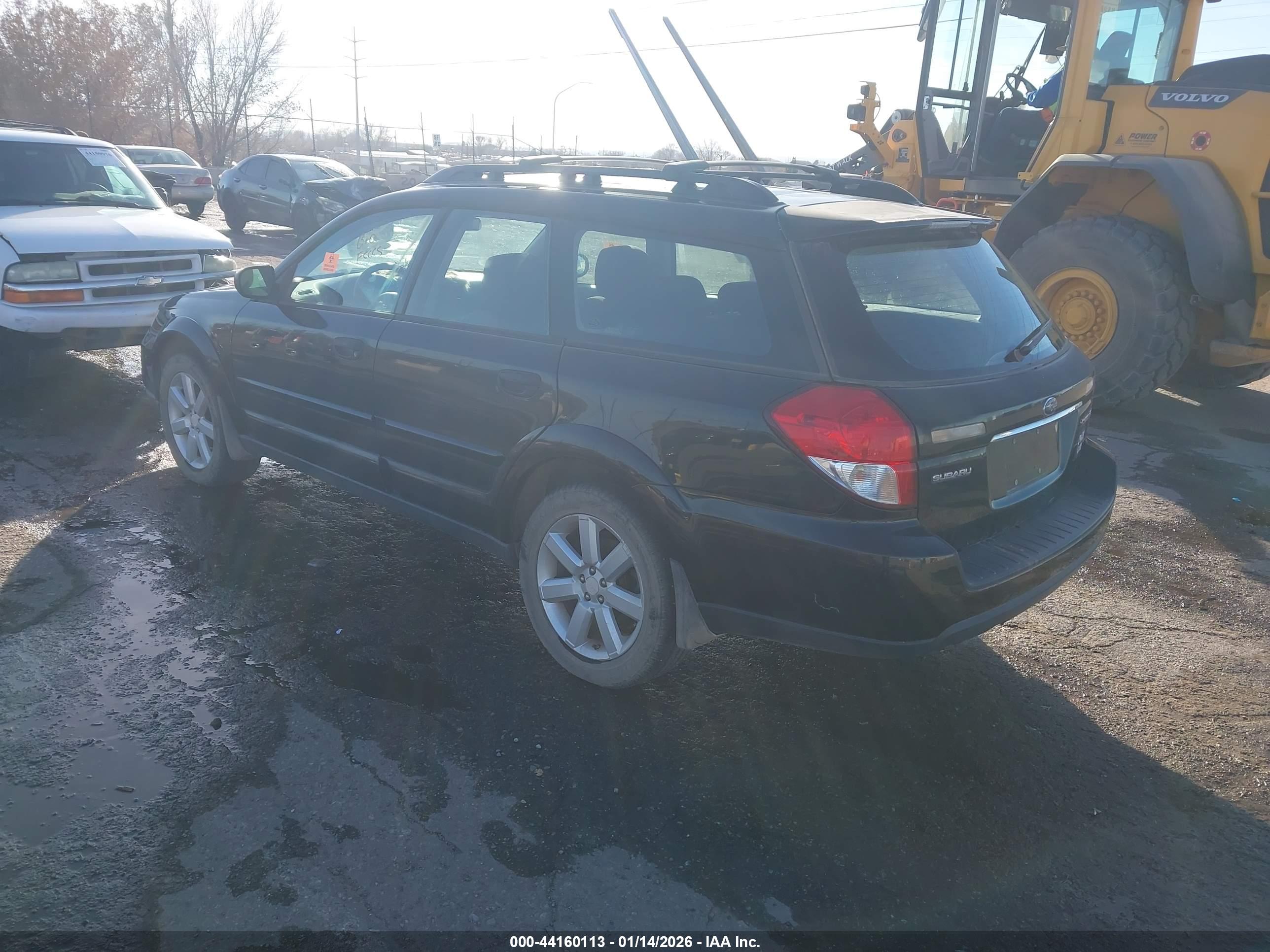 SUBARU OUTBACK image 3