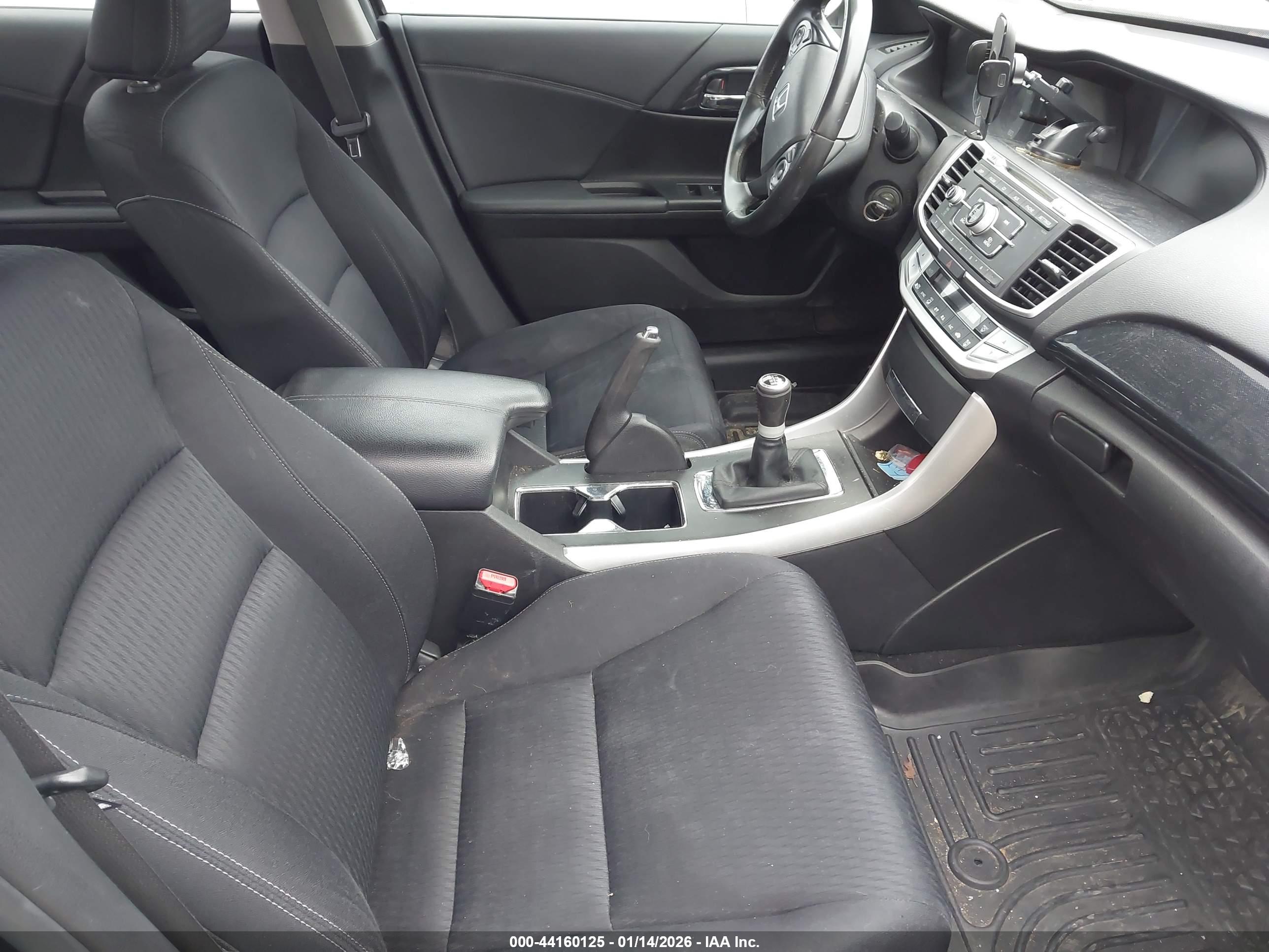 HONDA ACCORD image 5