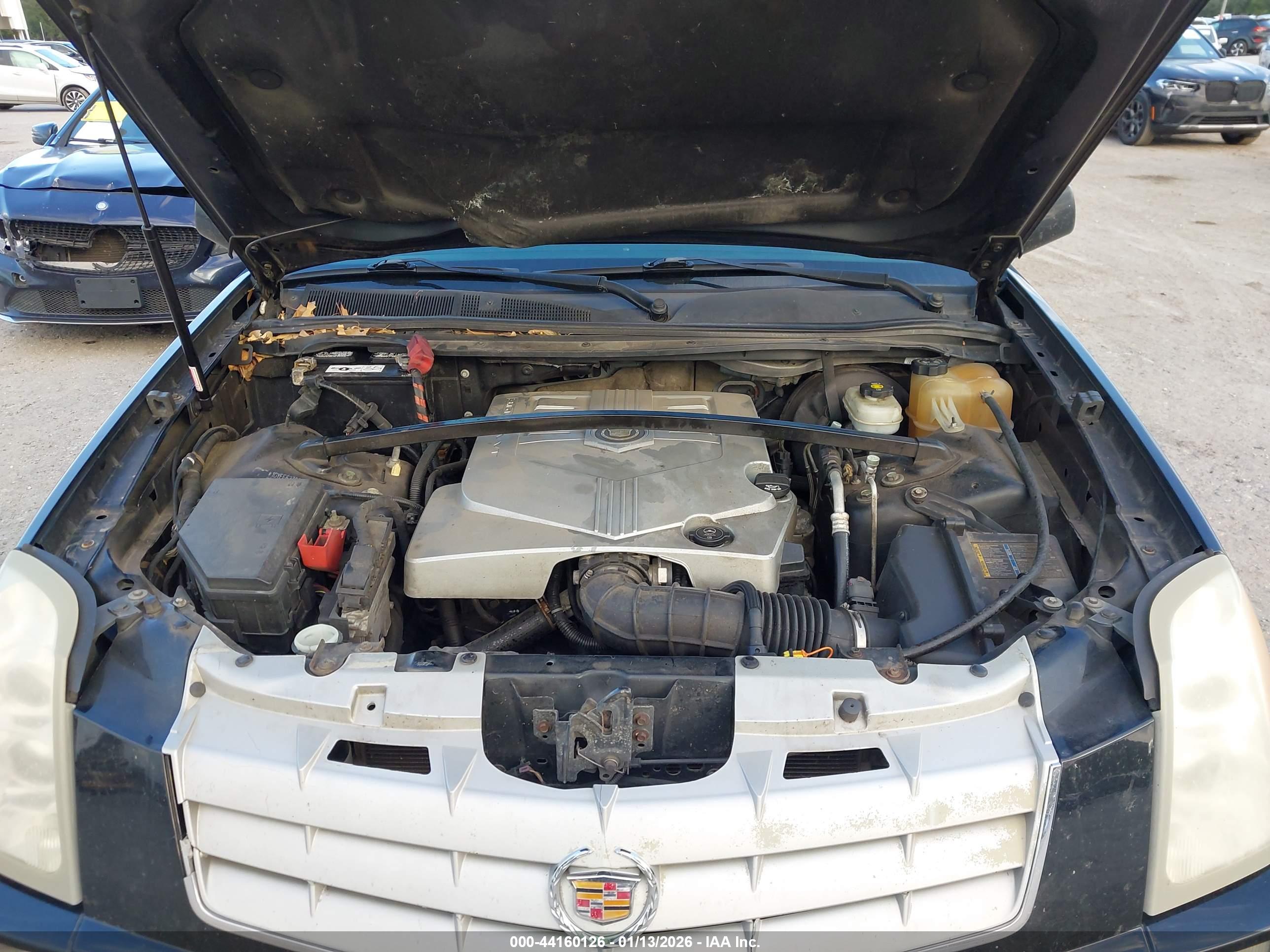 CADILLAC SRX image 10