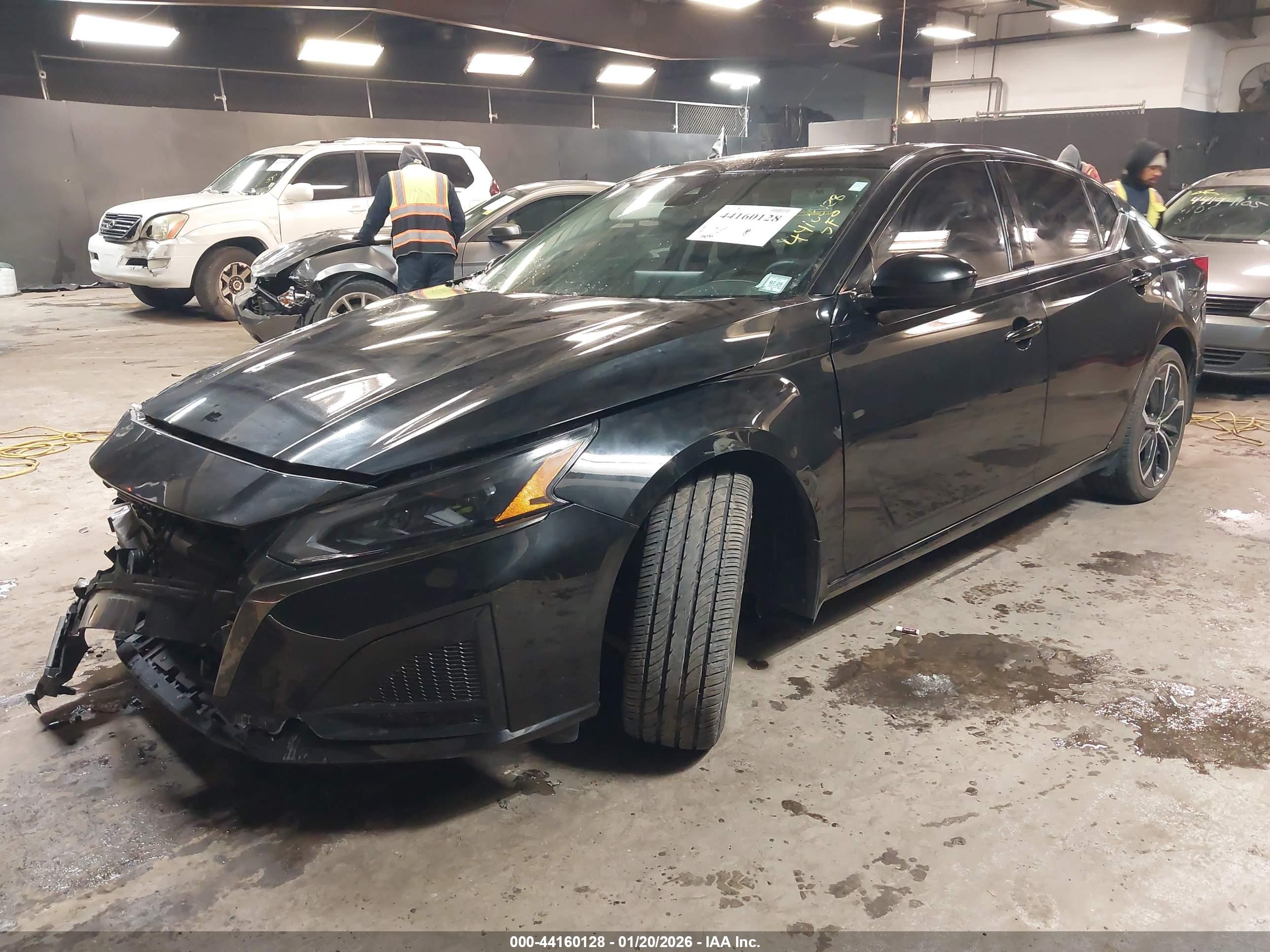 NISSAN ALTIMA image 2
