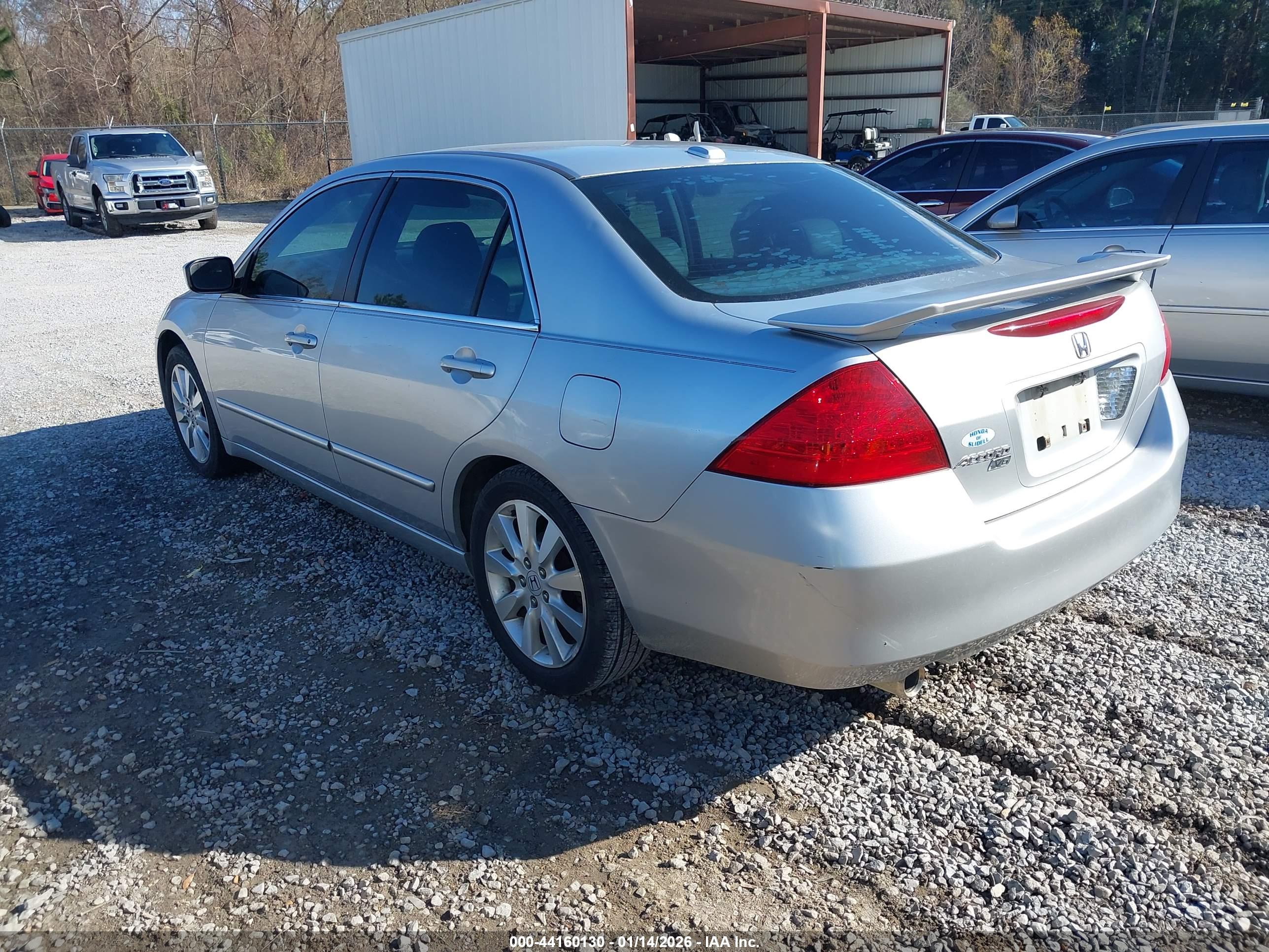 HONDA ACCORD image 3