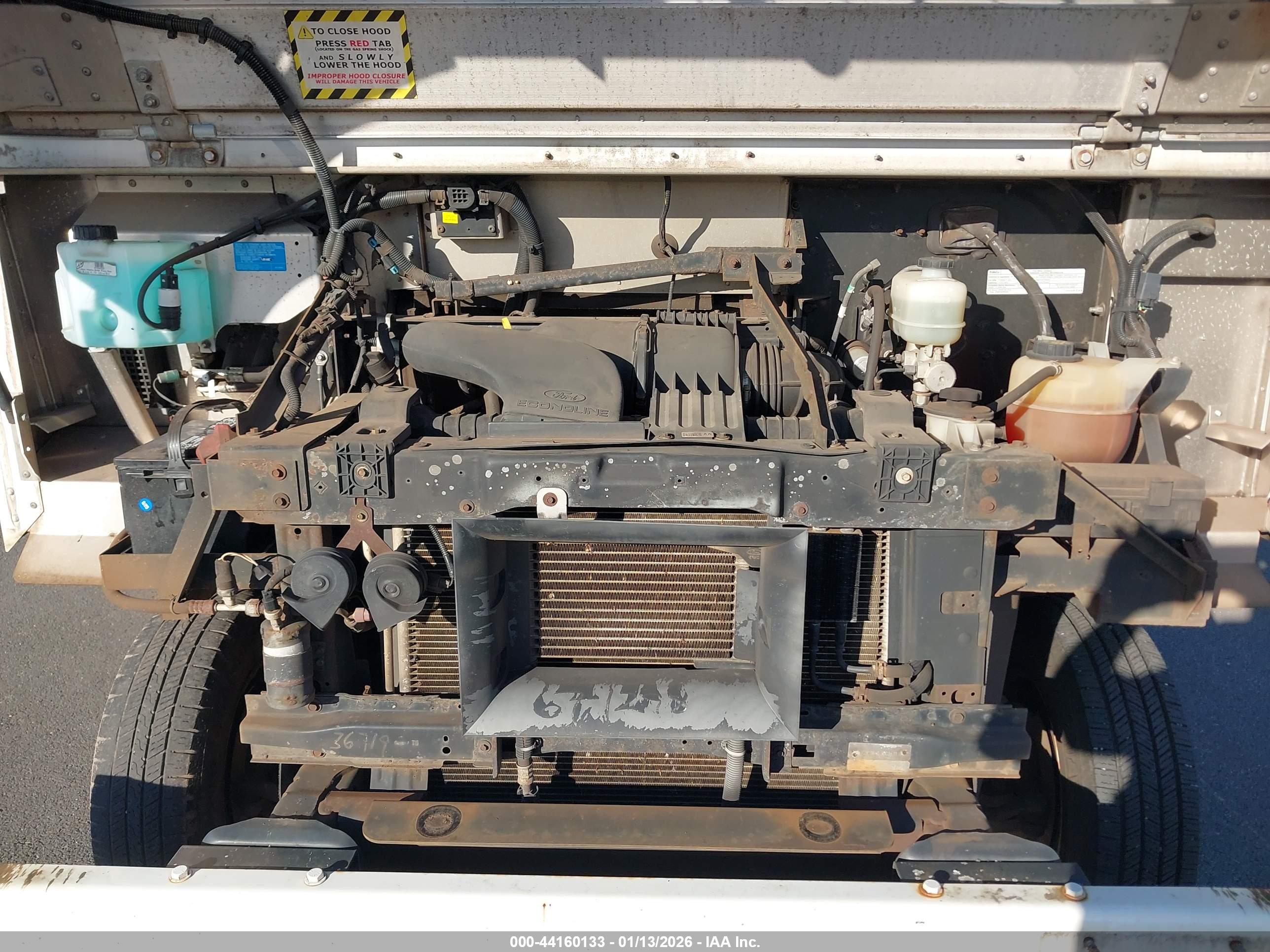 FORD E-350 image 10