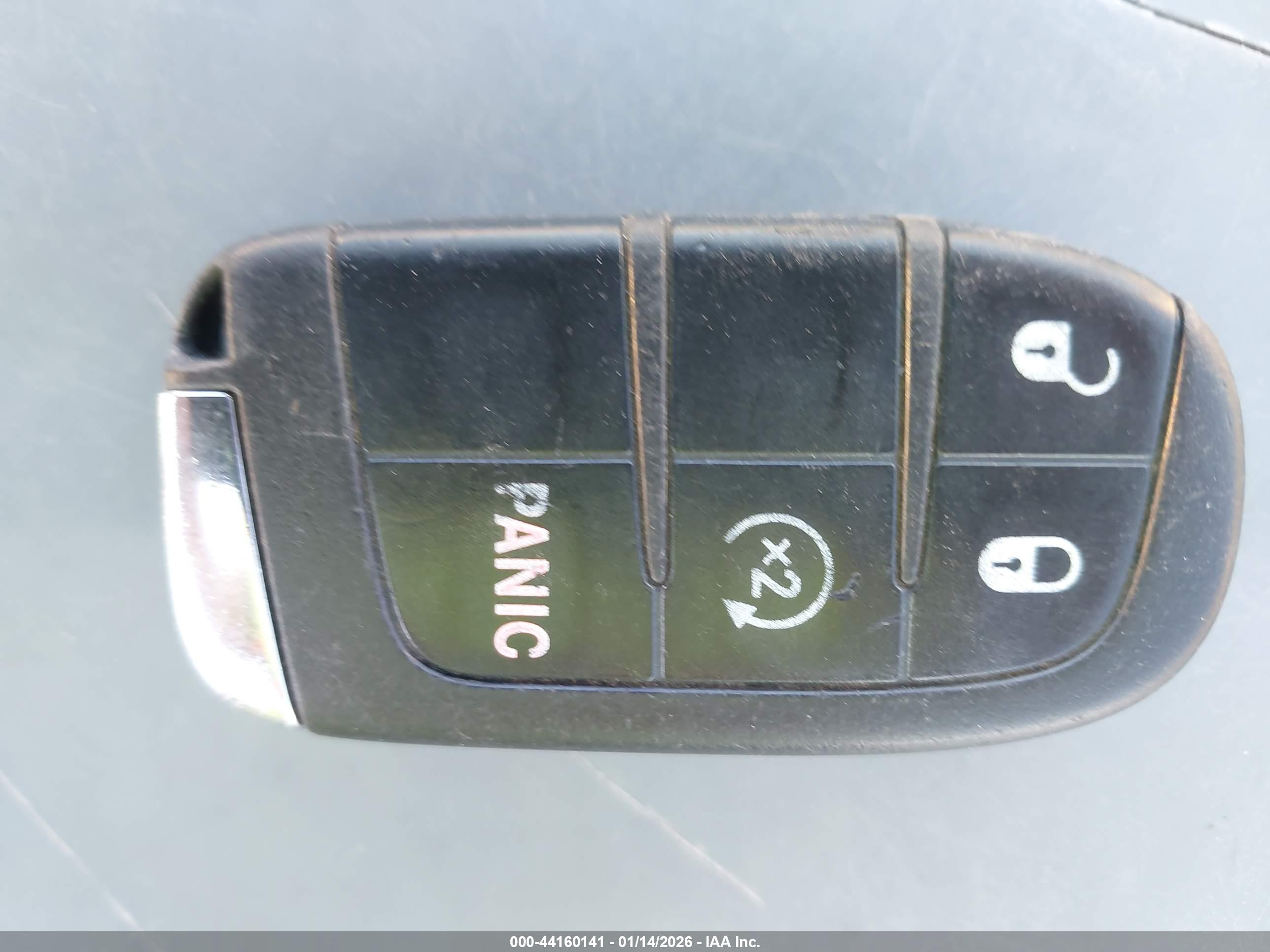 JEEP RENEGADE image 11