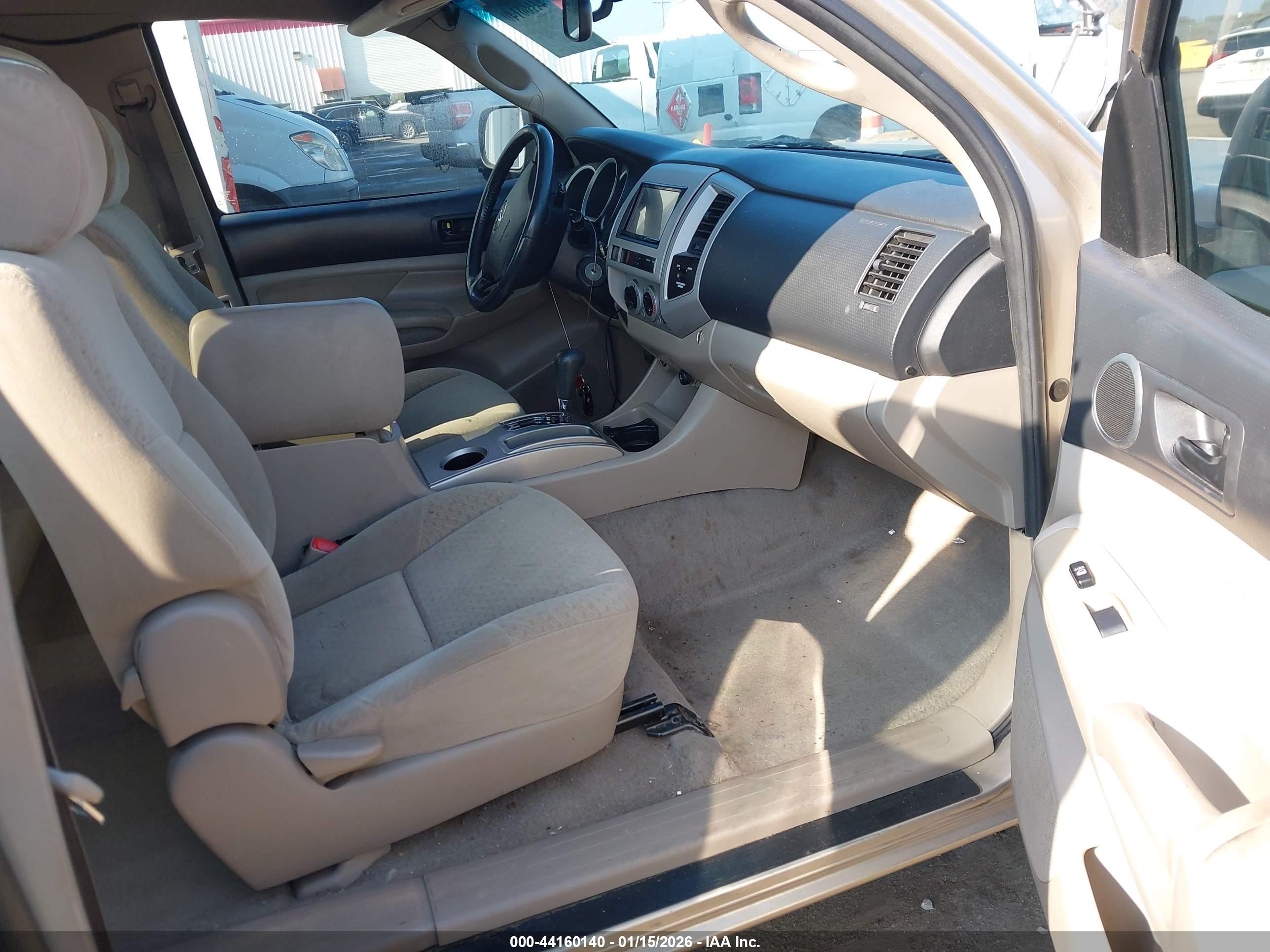 TOYOTA TACOMA image 5