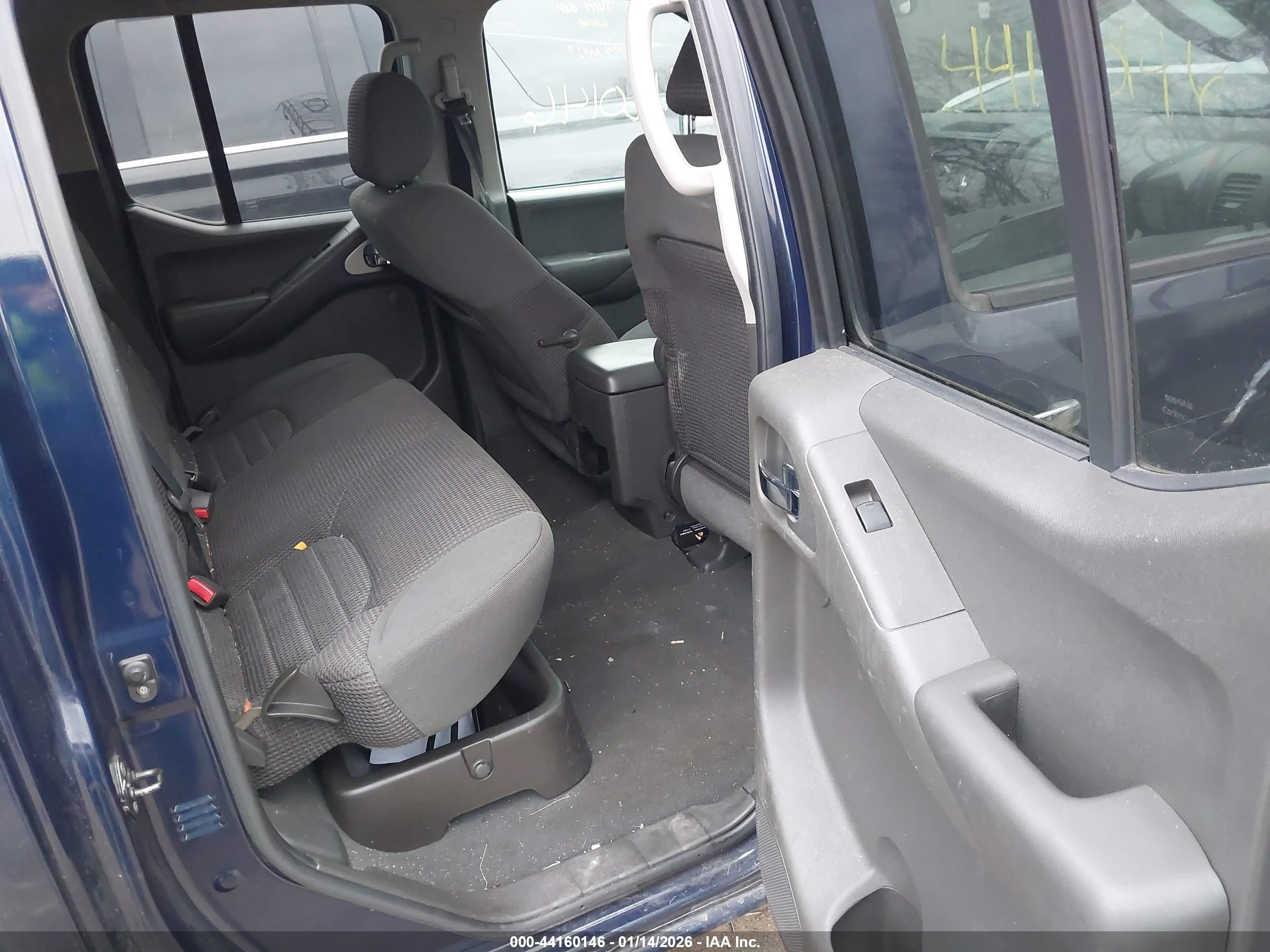 NISSAN FRONTIER image 8