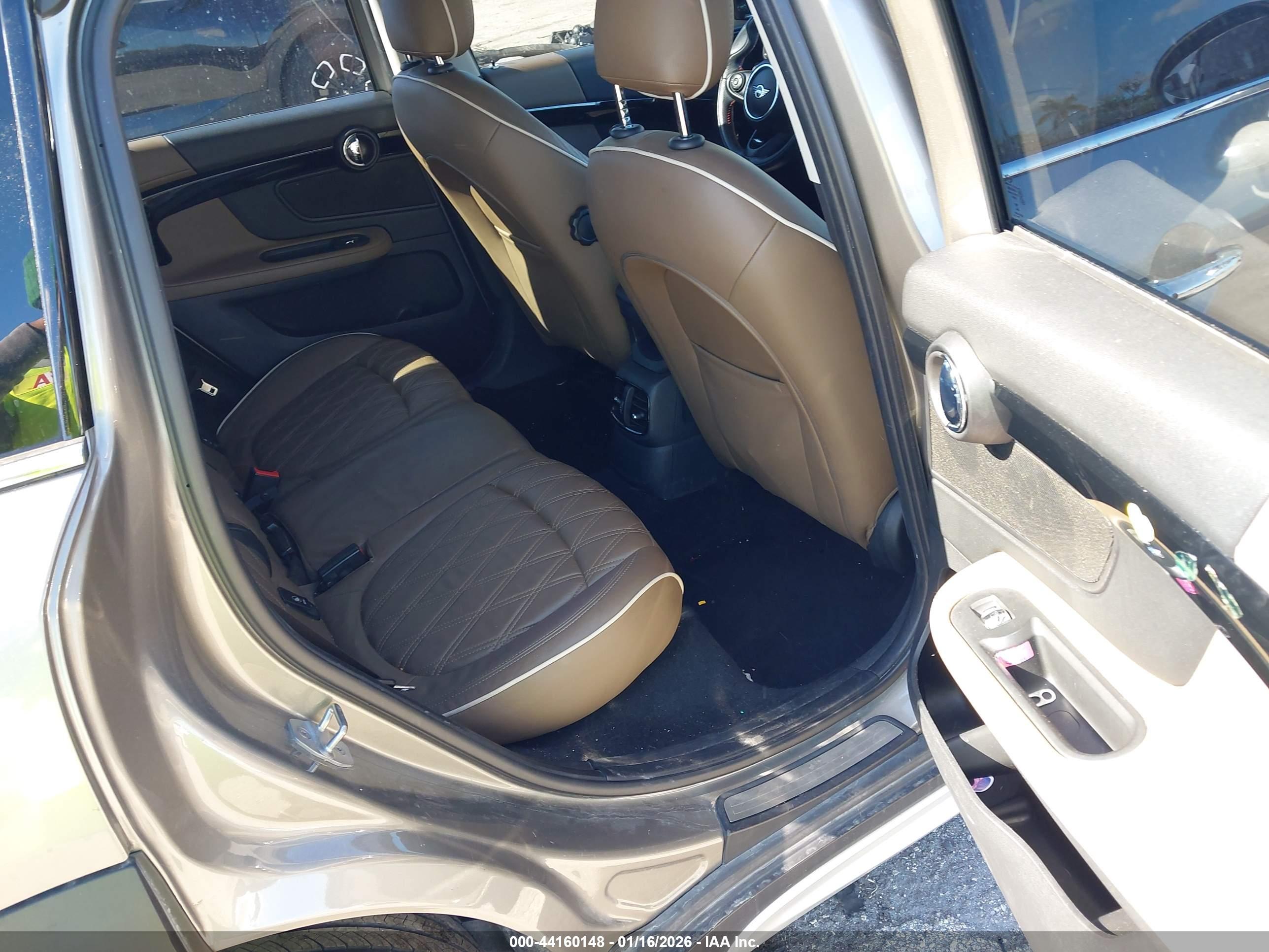 MINI COUNTRYMAN image 8