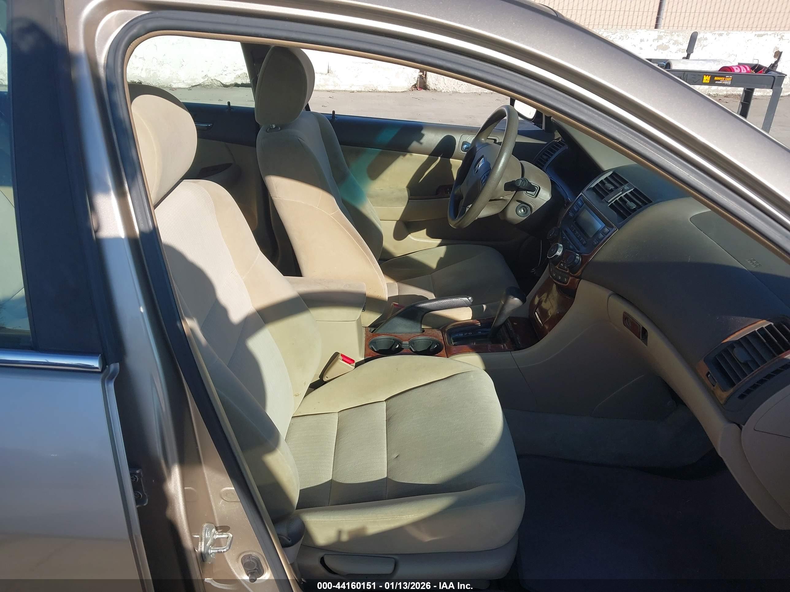 HONDA ACCORD image 5