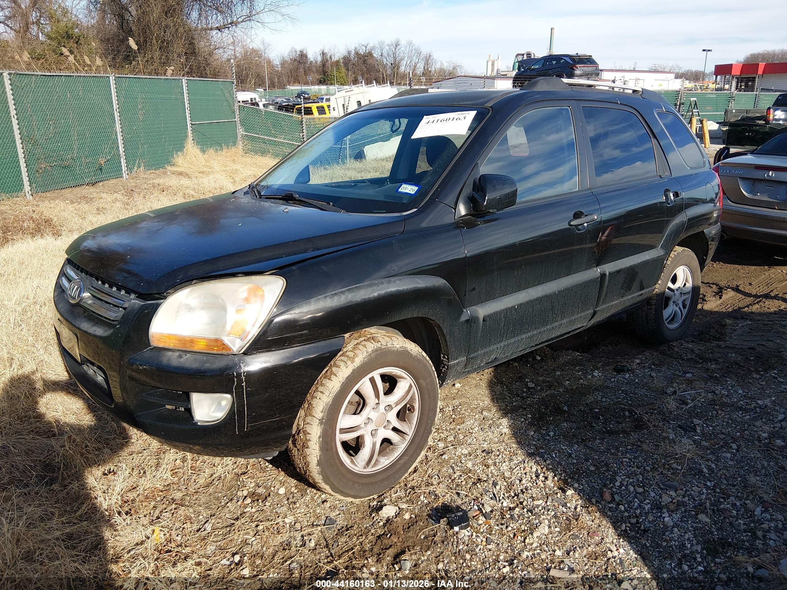 KIA SPORTAGE image 2