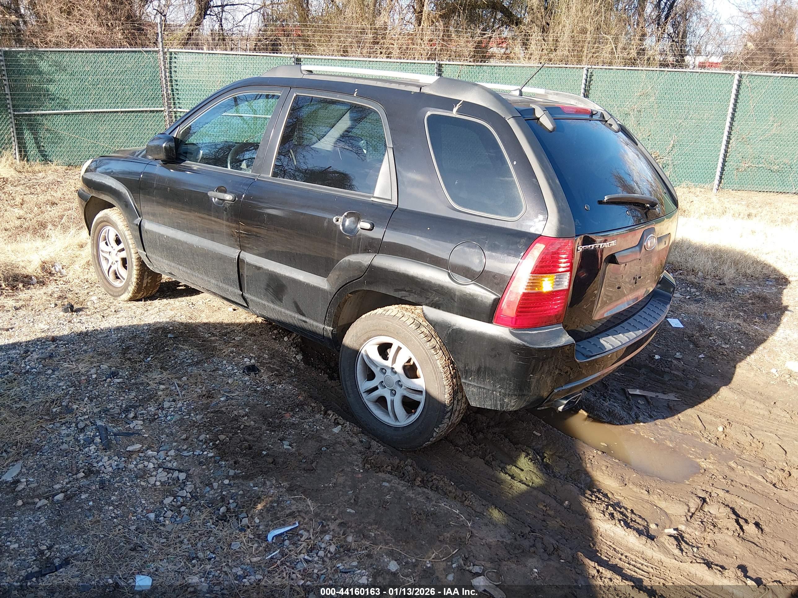 KIA SPORTAGE image 3