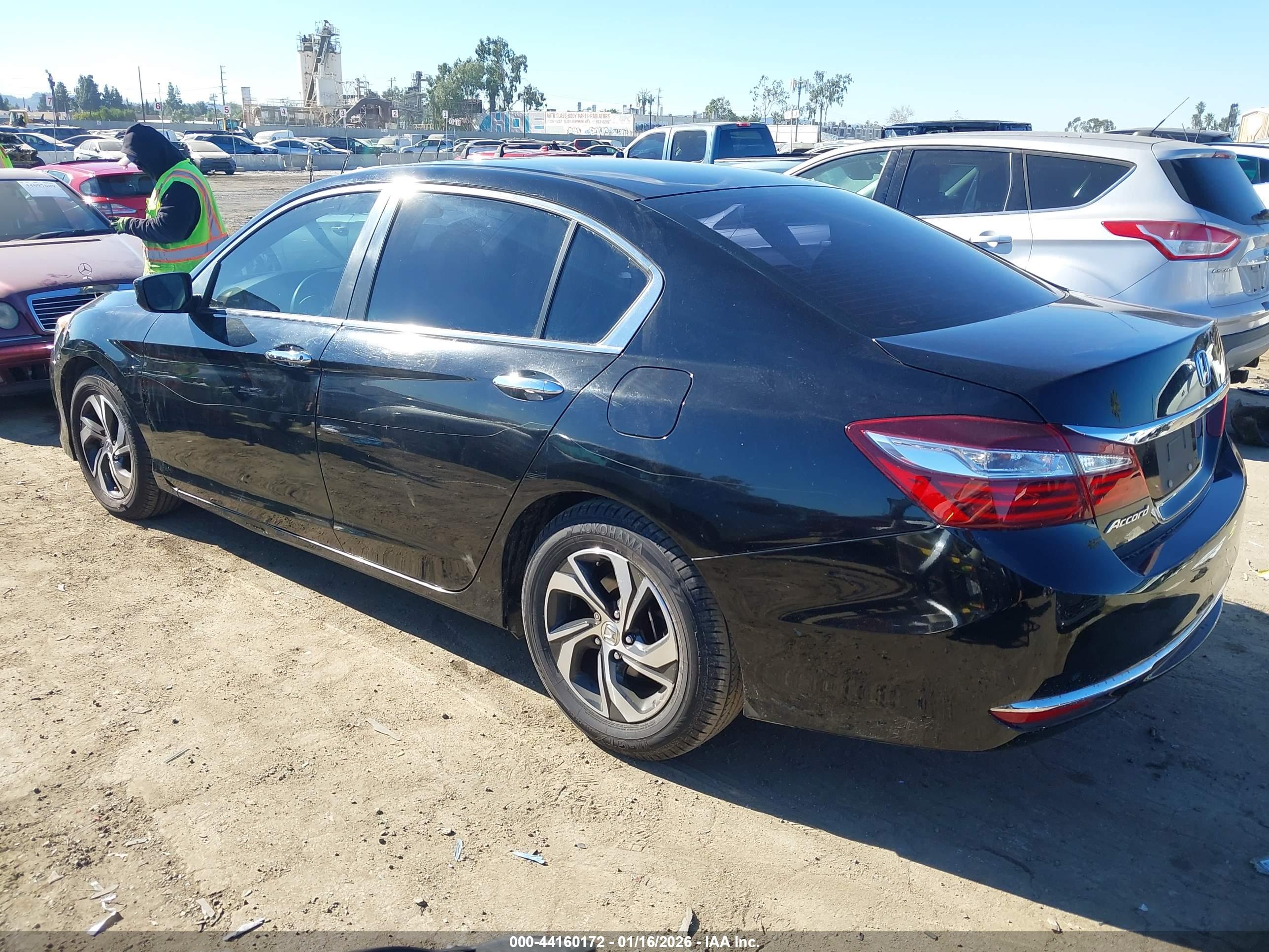 HONDA ACCORD image 3