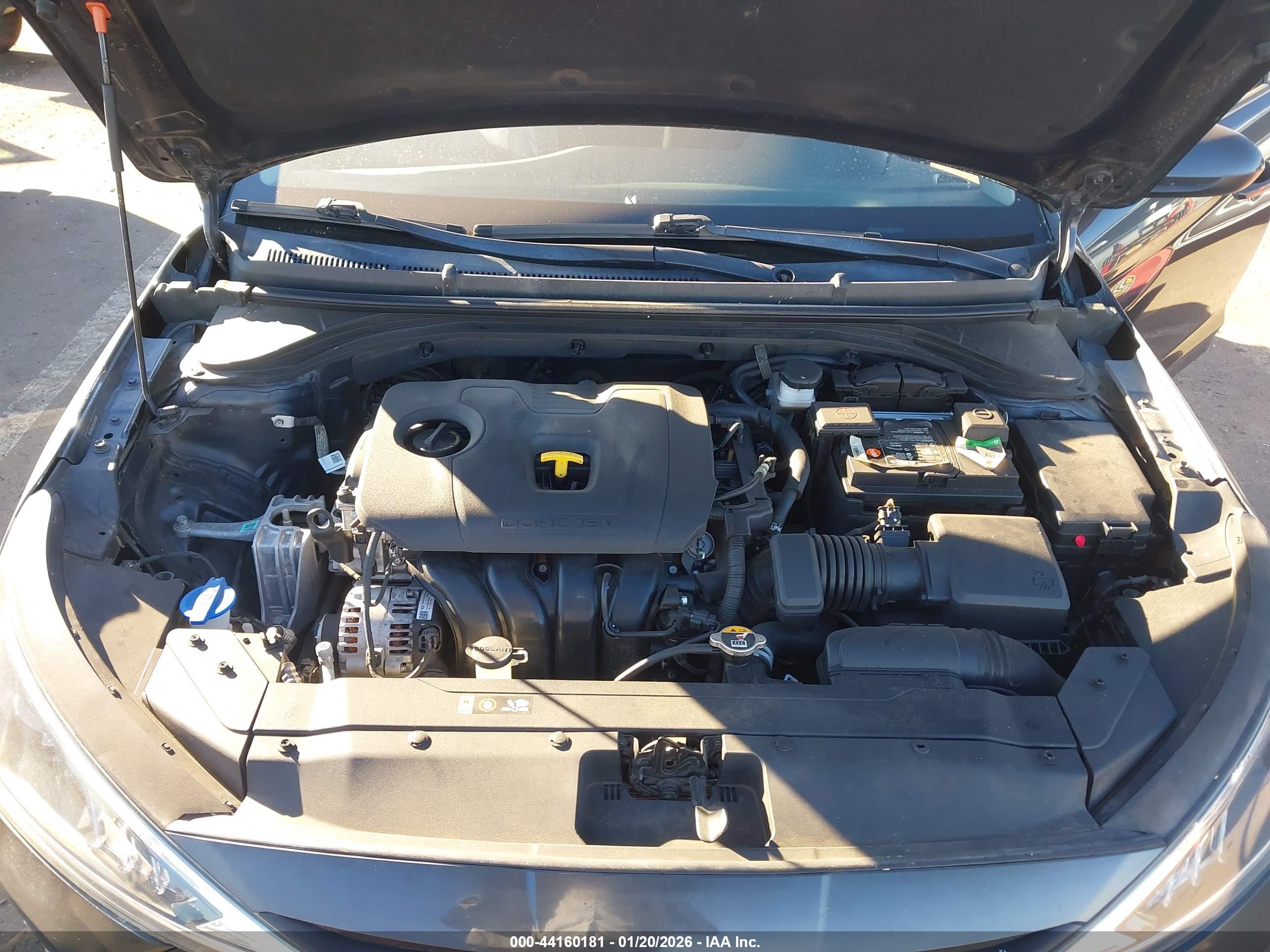 HYUNDAI ELANTRA image 10