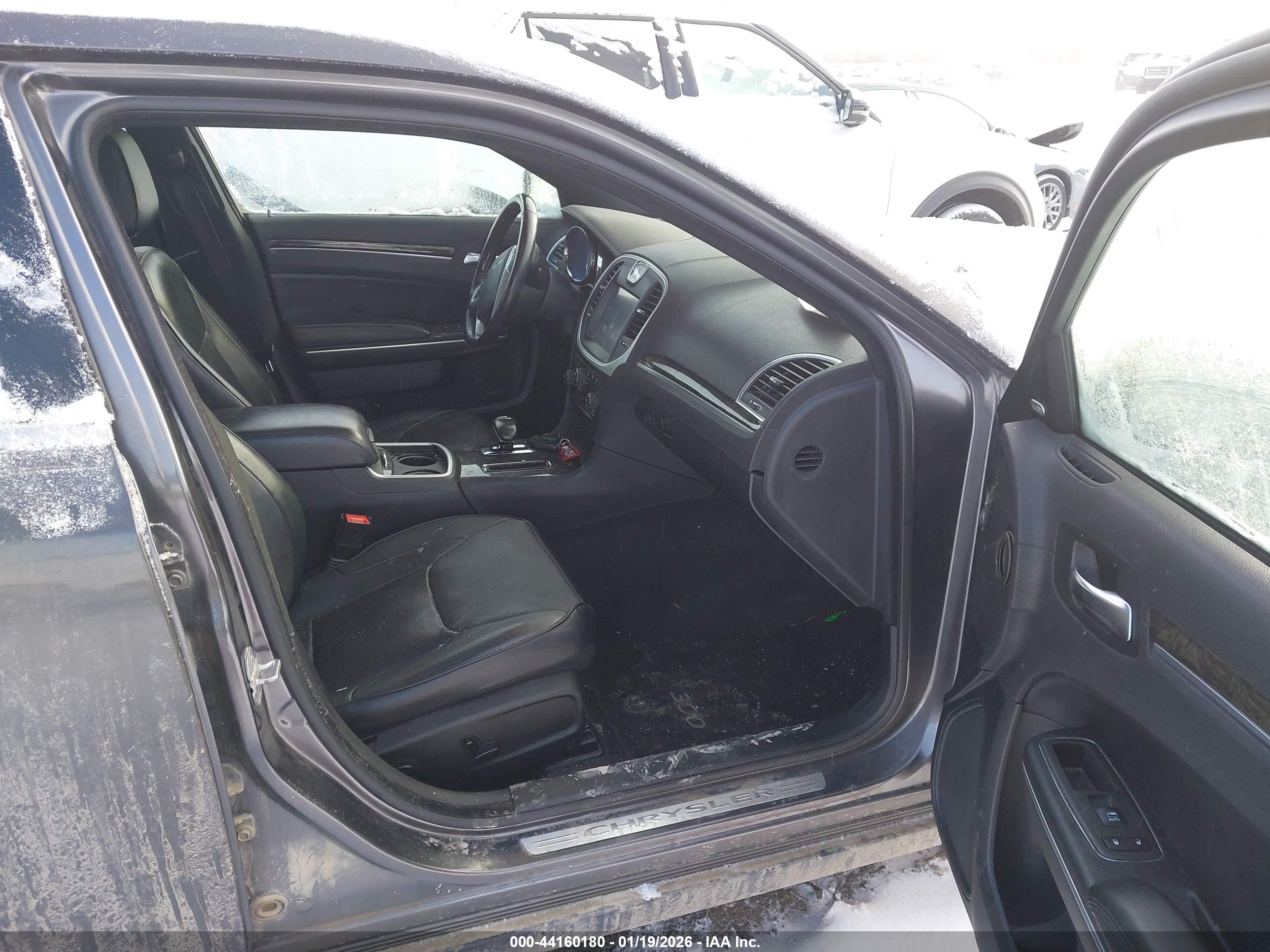 CHRYSLER 300C image 5