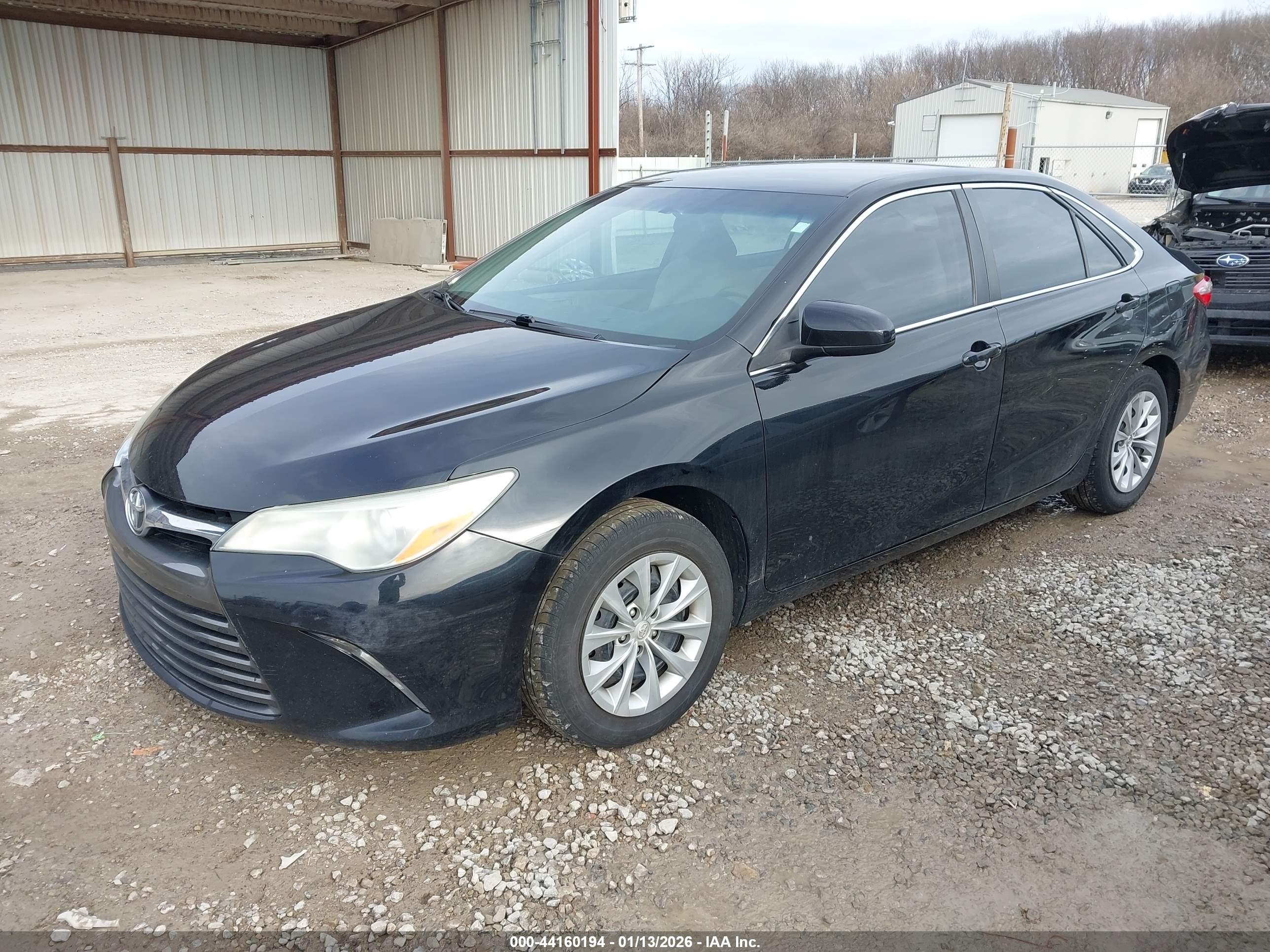 TOYOTA CAMRY image 2