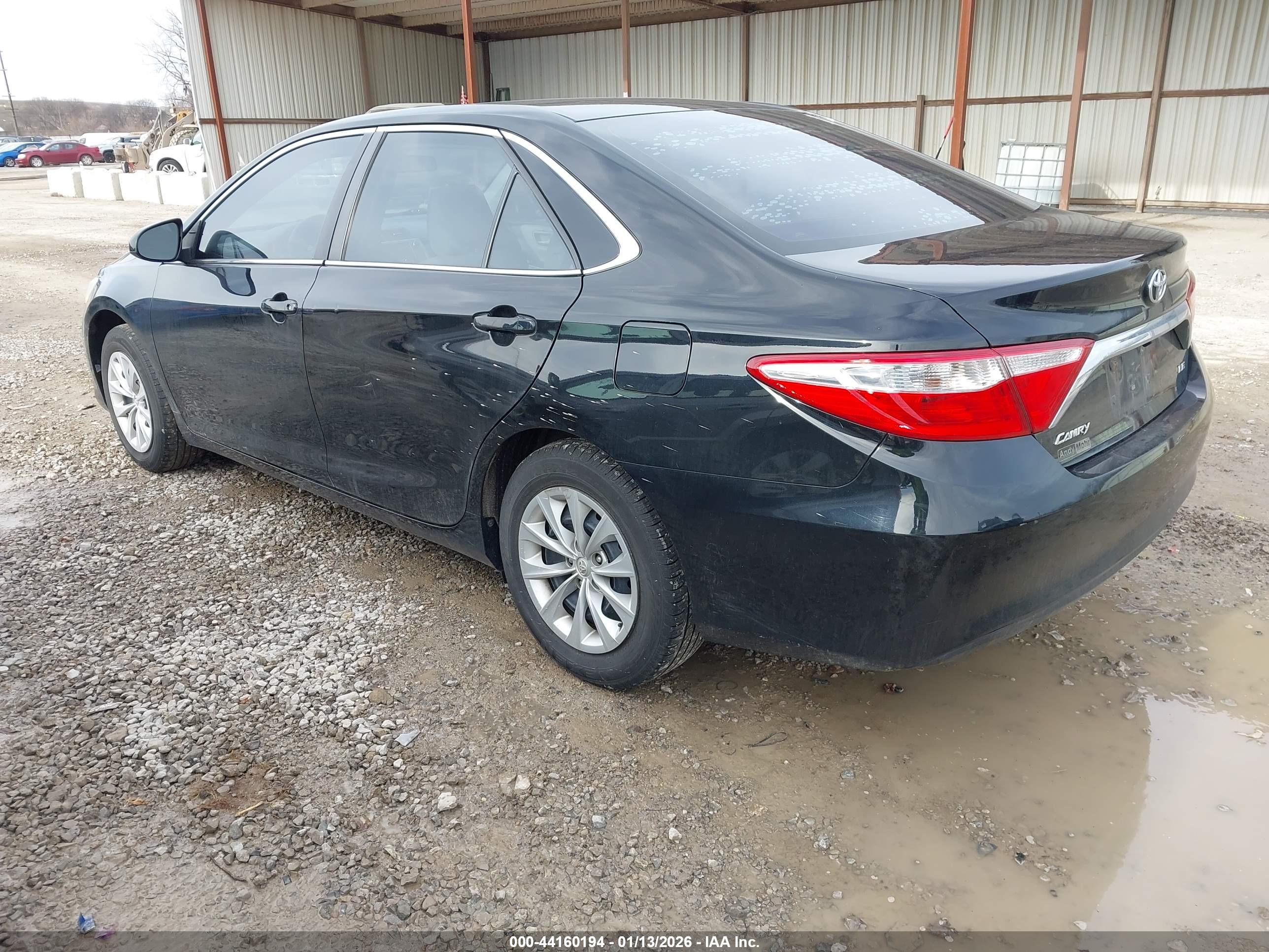 TOYOTA CAMRY image 3